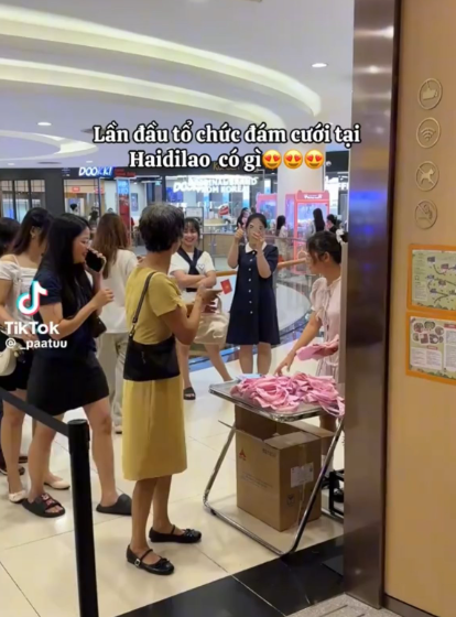 Chuyện gì đây: Gen Z tổ chức tiệc cưới tại nhà hàng buffet, chuyên gia đánh giá người trẻ chuộng sự tiết kiệm và tự do- Ảnh 1. Chuyện gì đây: Gen Z tổ chức tiệc cưới tại nhà hàng buffet, chuyên gia đánh giá người trẻ chuộng sự tiết kiệm và tự do- Ảnh 1.