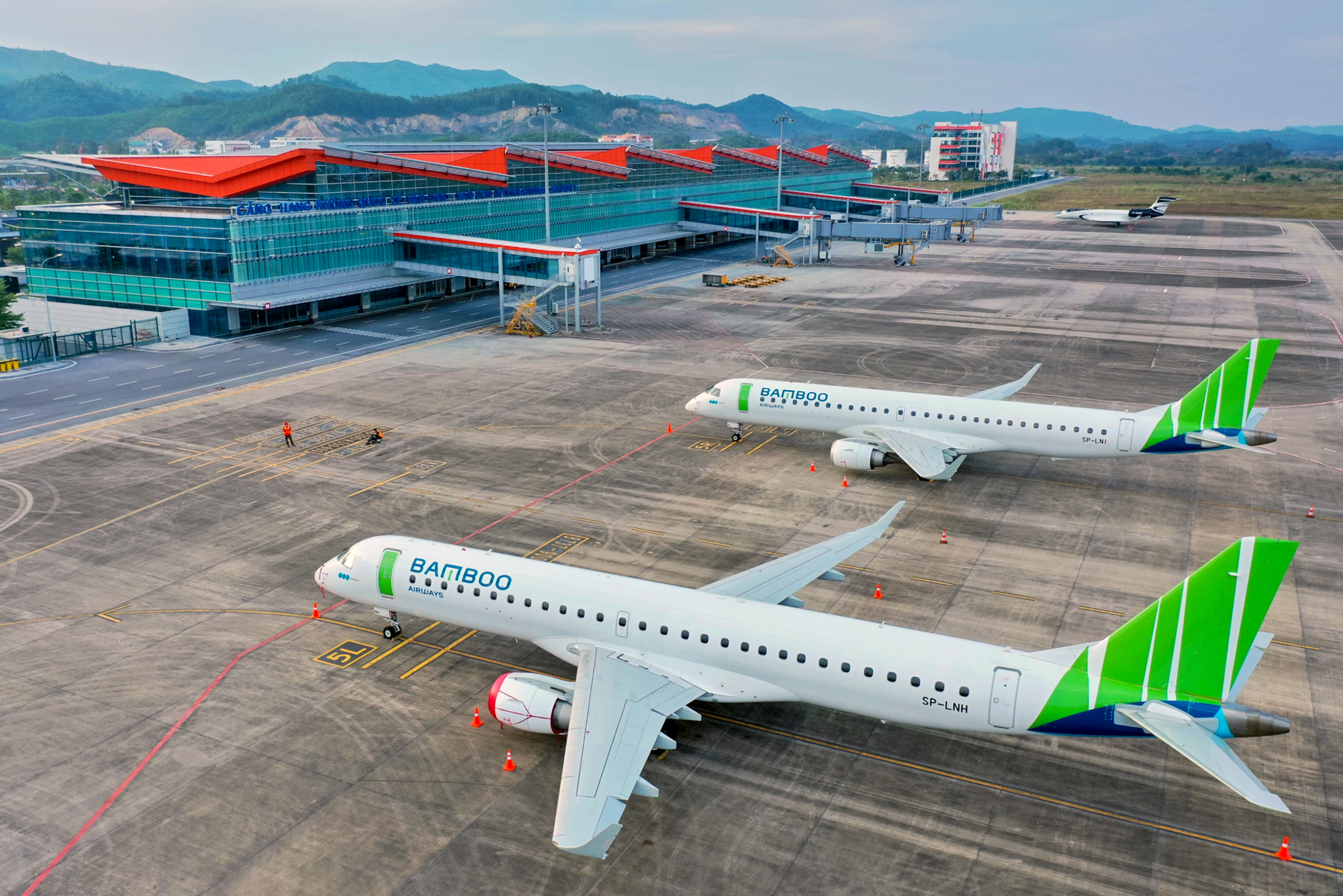 3 hòn đảo có sân bay ở Việt Nam: Nơi là thiên đường nghỉ dưỡng, nơi có đường cao tốc, nơi thu hơn 3.000 tỷ mỗi năm nhờ du lịch- Ảnh 10.