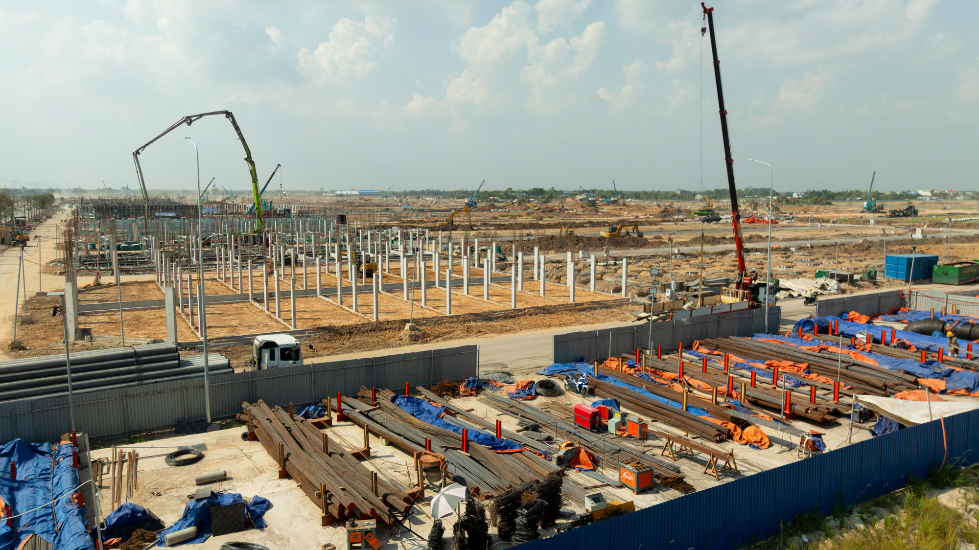 Cận cảnh dự án tỷ phú Phạm Nhật Vượng “chơi lớn” với nghìn căn nhà phố tại “đại bản doanh mới”, giá chưa từng có, khách ào ào booking- Ảnh 13.