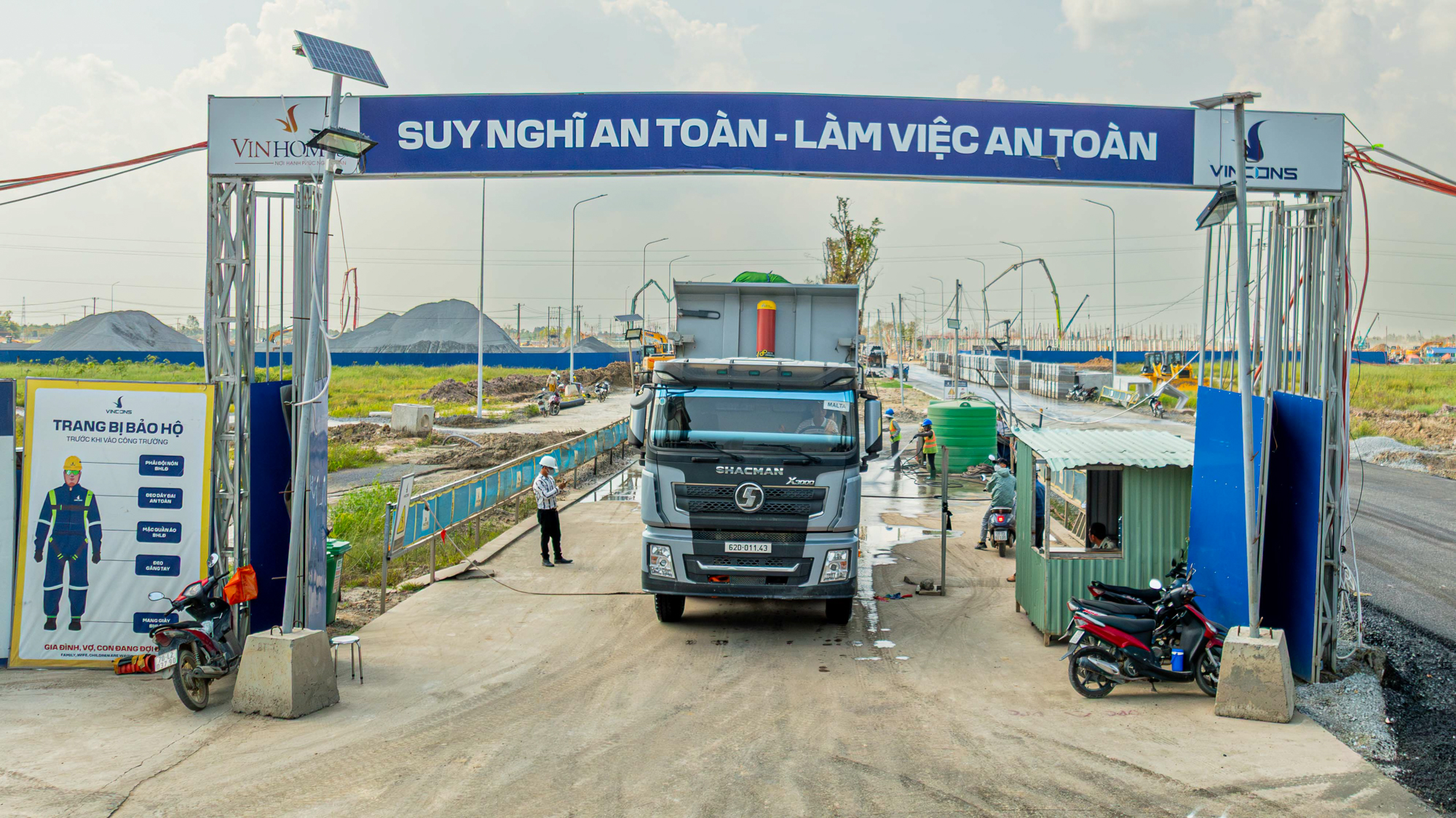 Cận cảnh dự án tỷ phú Phạm Nhật Vượng “chơi lớn” với nghìn căn nhà phố tại “đại bản doanh mới”, giá chưa từng có, khách ào ào booking- Ảnh 6.