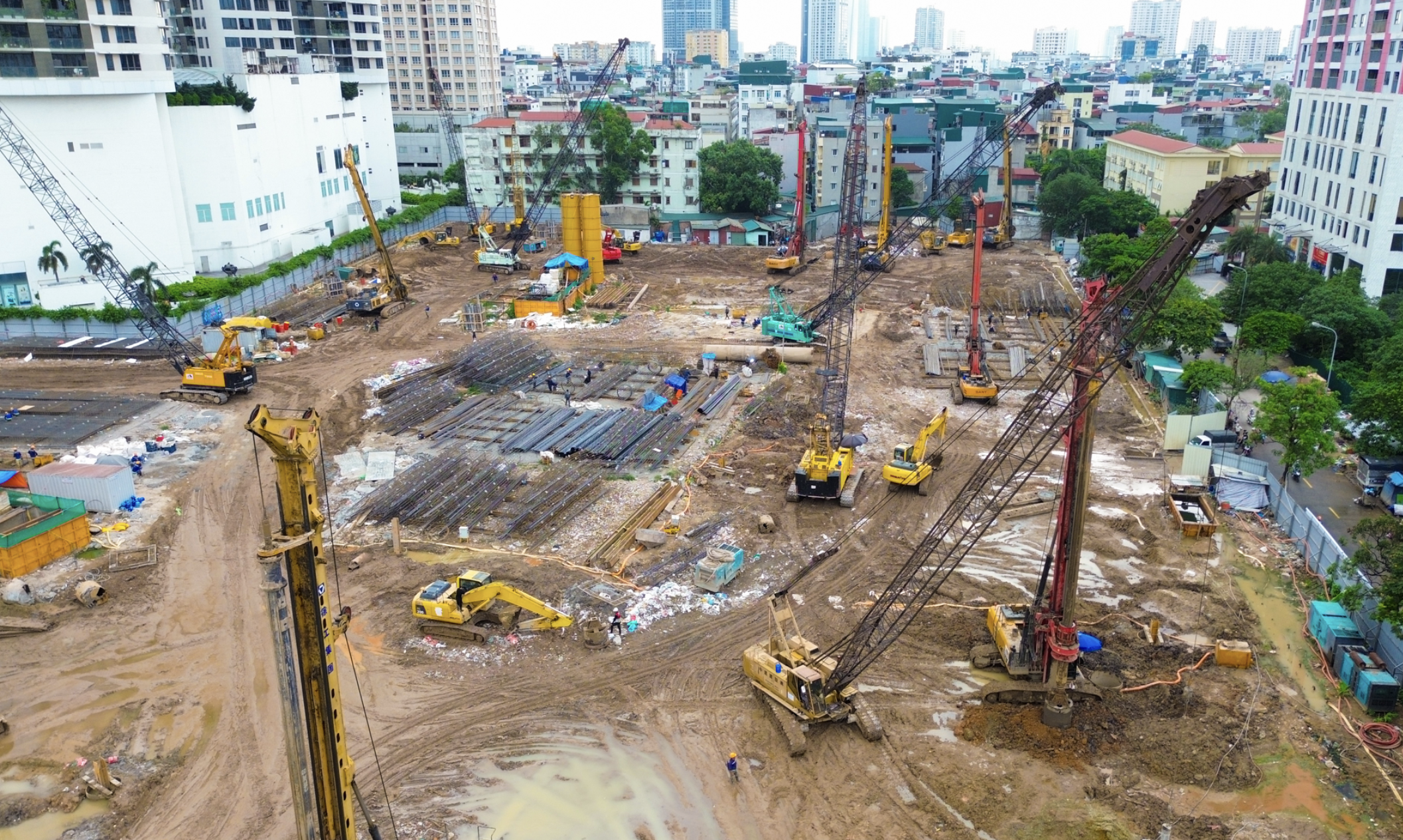 Điểm danh loạt dự án chung cư ra hàng cuối năm ở Hà Nội: Sun Group có căn hộ 200 triệu đồng/m2, Long Biên trở thành điểm sáng mới- Ảnh 2.