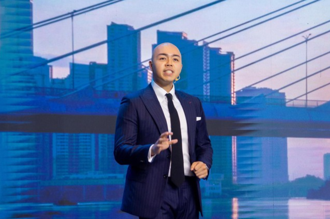 Loạt ‘tổng tài’ đời thực gây chú ý: Người du học Boston, người giữ ghế Phó Tổng tại tuổi 25 - Ảnh 5. Loạt ‘tổng tài’ đời thực gây chú ý: Người du học Boston, người giữ ghế Phó Tổng tại tuổi 25 - Ảnh 5.