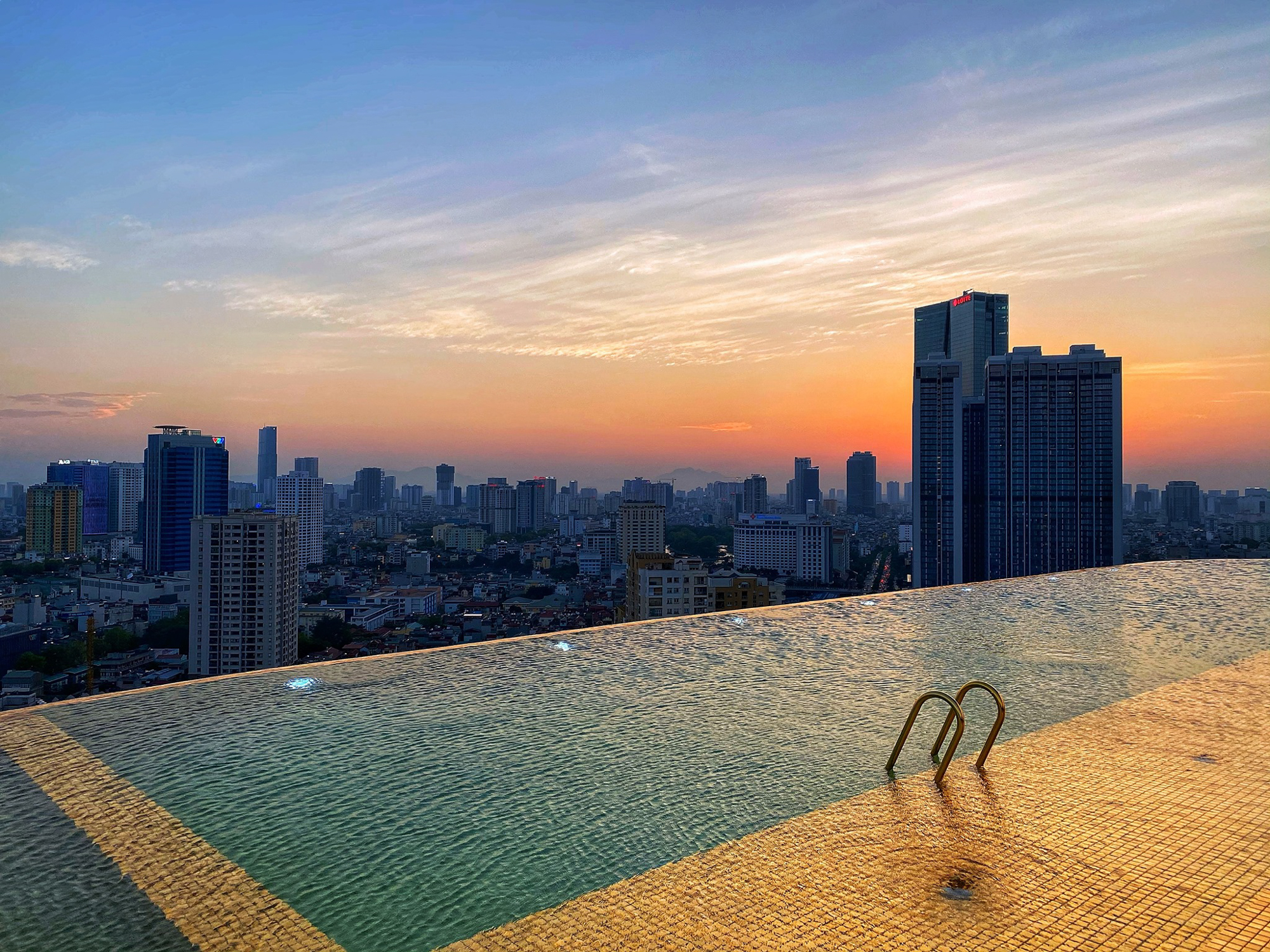 Hồ duy nhất ở trung tâm Hà Nội có 2 dự án lớn đang xây: Vinhomes xây nhà trăm tỷ mỗi căn, tương lai có 3 khách sạn cao tầng- Ảnh 11.