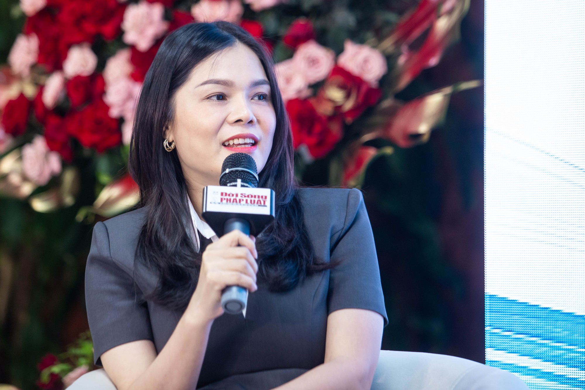 Nợ xấu và vốn mỏng: Ngân hàng kêu gọi "cởi trói" pháp lý để cứu doanh nghiệp SMEs- Ảnh 1.