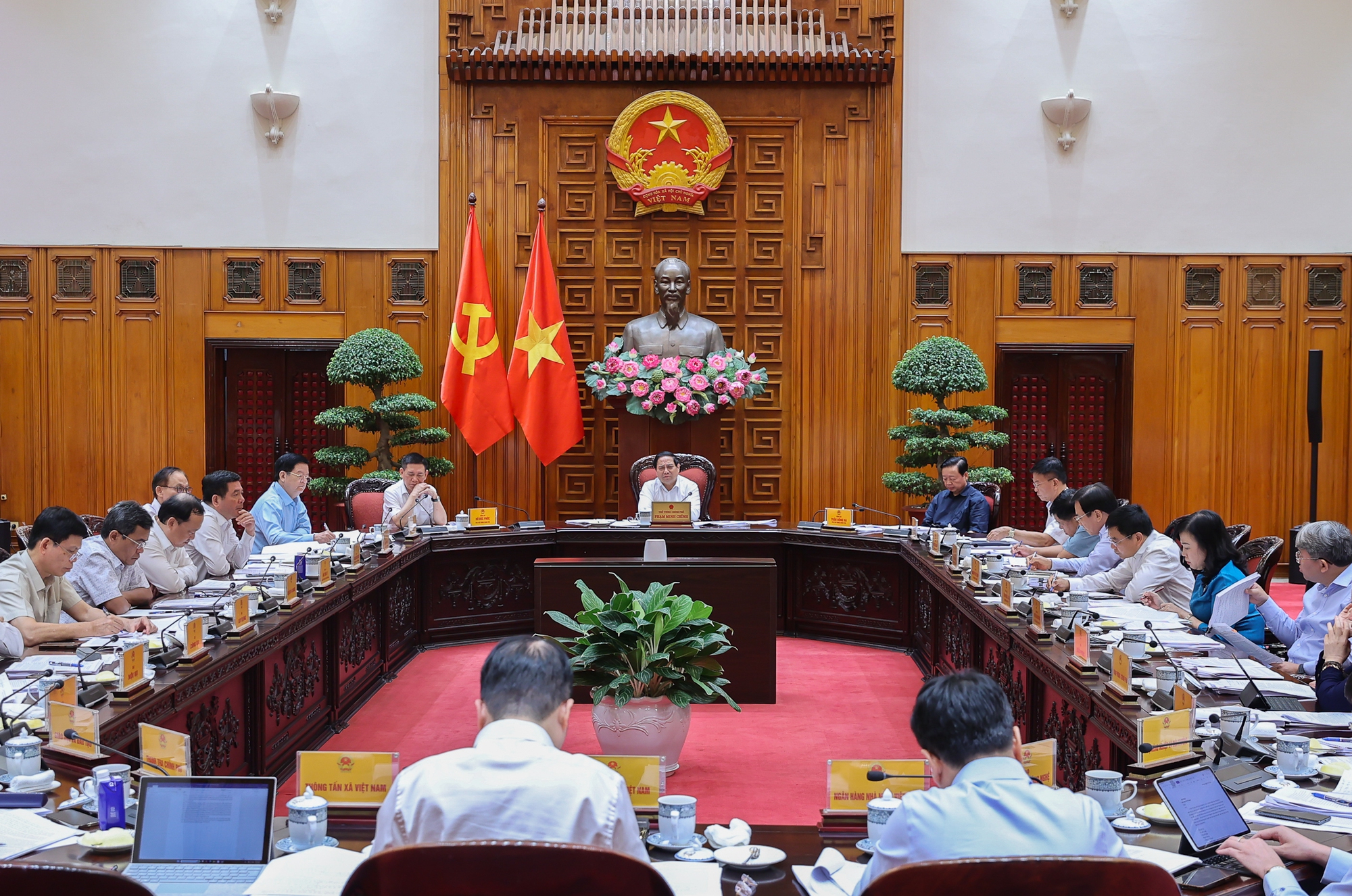 Gần 11.000 tỷ đồng tặng quà cho toàn dân trong dịp Quốc khánh - Ảnh 2.