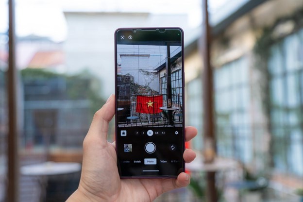 Xperia 1 VII ra mắt: Khi “tam giác công nghệ” huyền thoại của Sony thu nhỏ trong một chiếc smartphone - Ảnh 1.