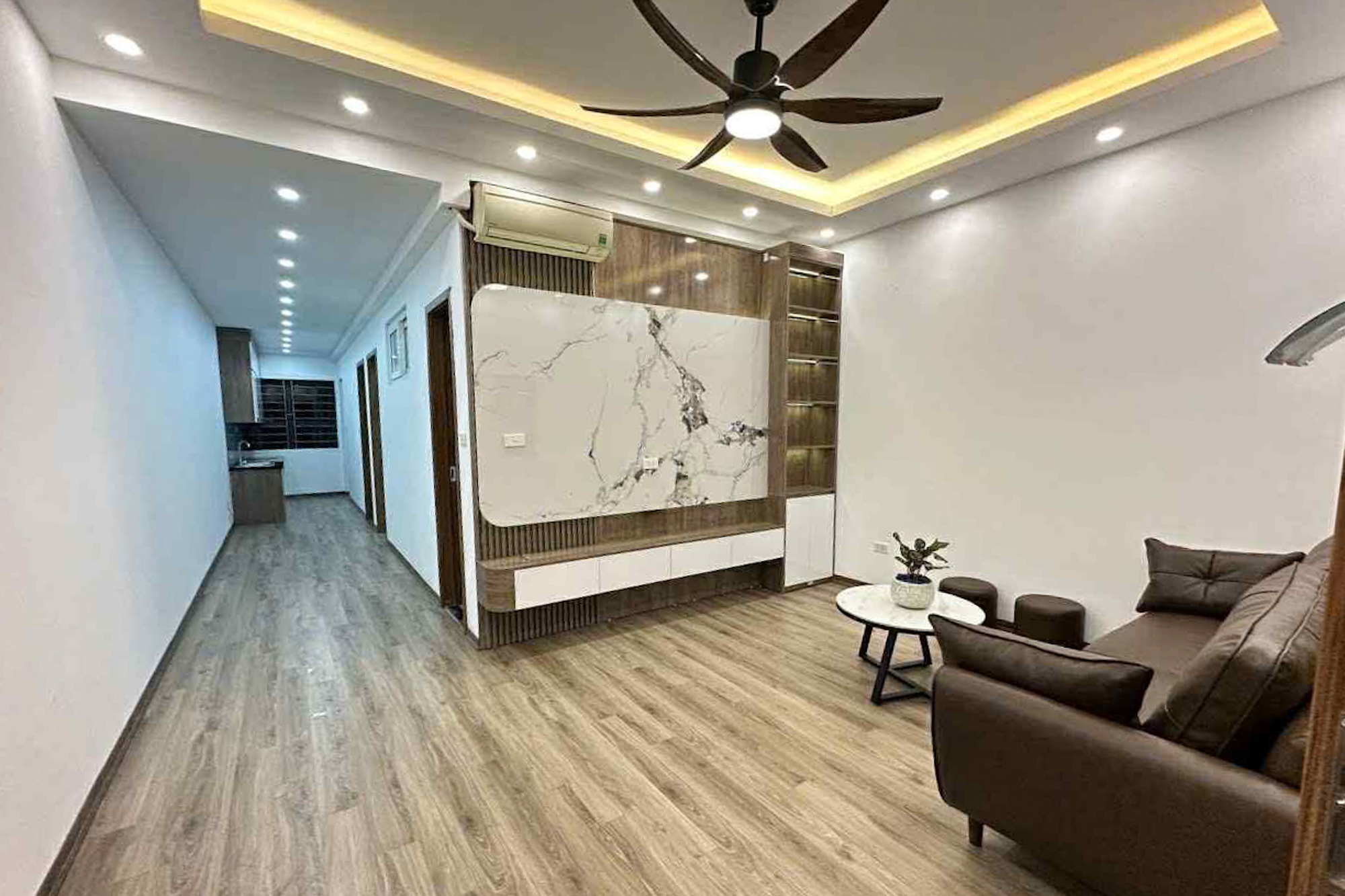 Nghịch lý: Chung cư càng cũ càng tăng giá, từ bình dân hoá cao cấp ở Thủ đô - Ảnh 7.