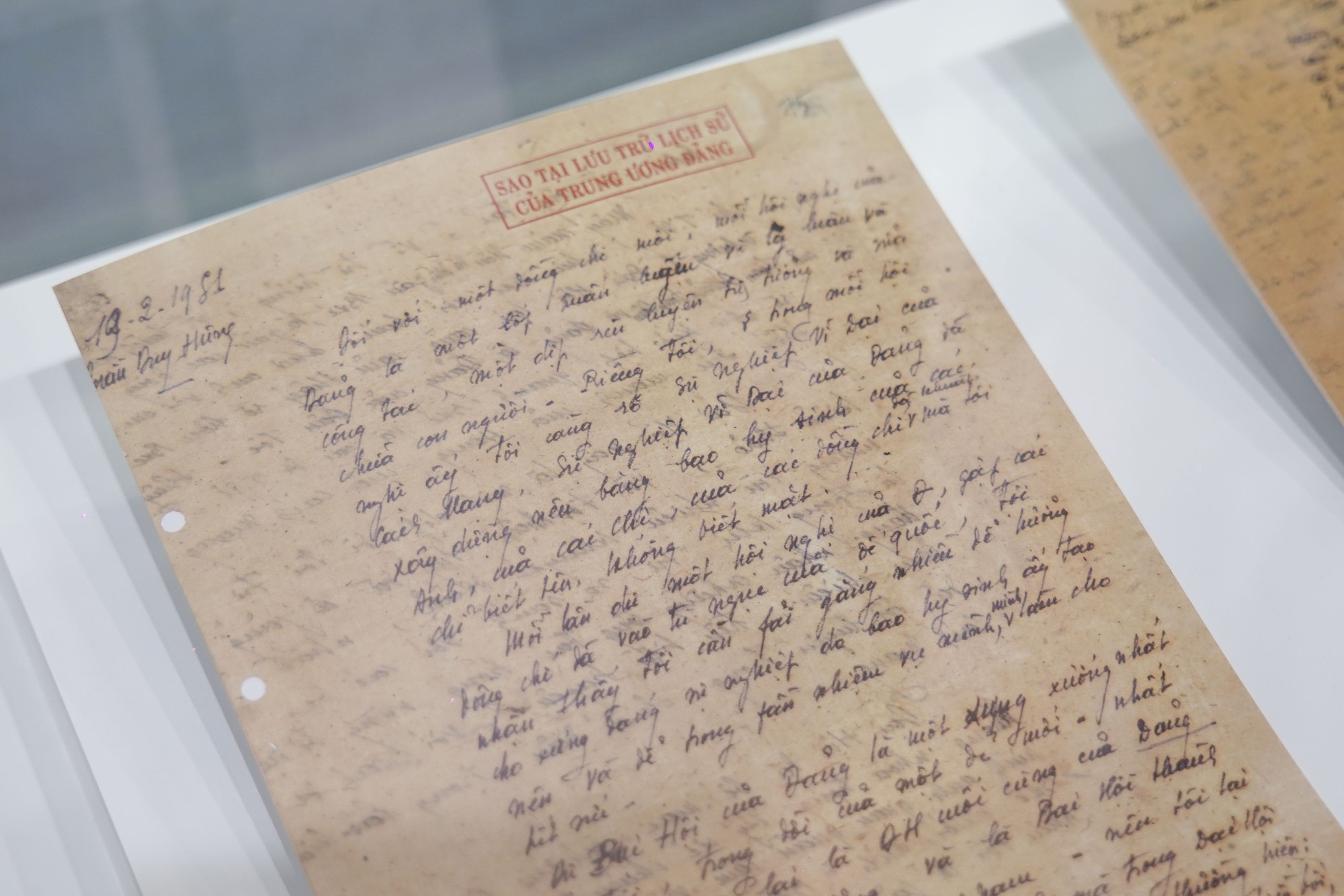 Nhìn lại lịch sử vẻ vang của Đảng thông qua triển lãm các kỳ Đại hội - Ảnh 5.