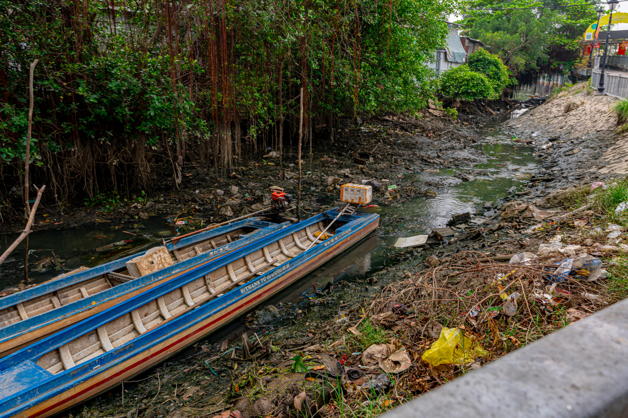 Hiện trạng rạch Bà Lớn - ông Bé trước khi được lột xác với dự án 17.000 tỷ ở TP.HCM - Ảnh 5.