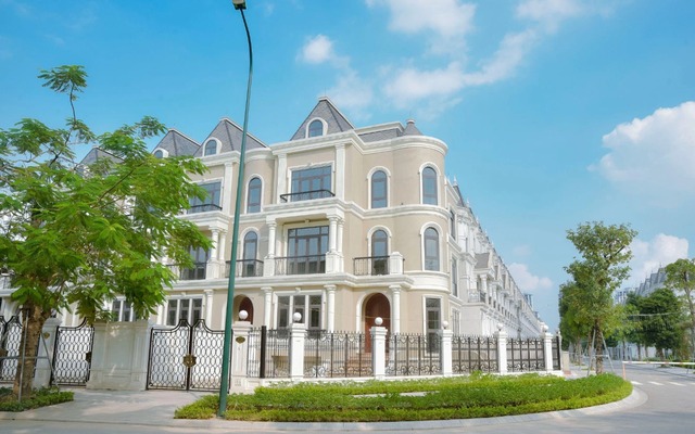 Soi giá bán biệt thự, liền kề loạt "khu nhà giàu" Hà Nội, xuất hiện một KĐT gây bất ngờ khi giá vượt mặt Ciputra- Ảnh 1.