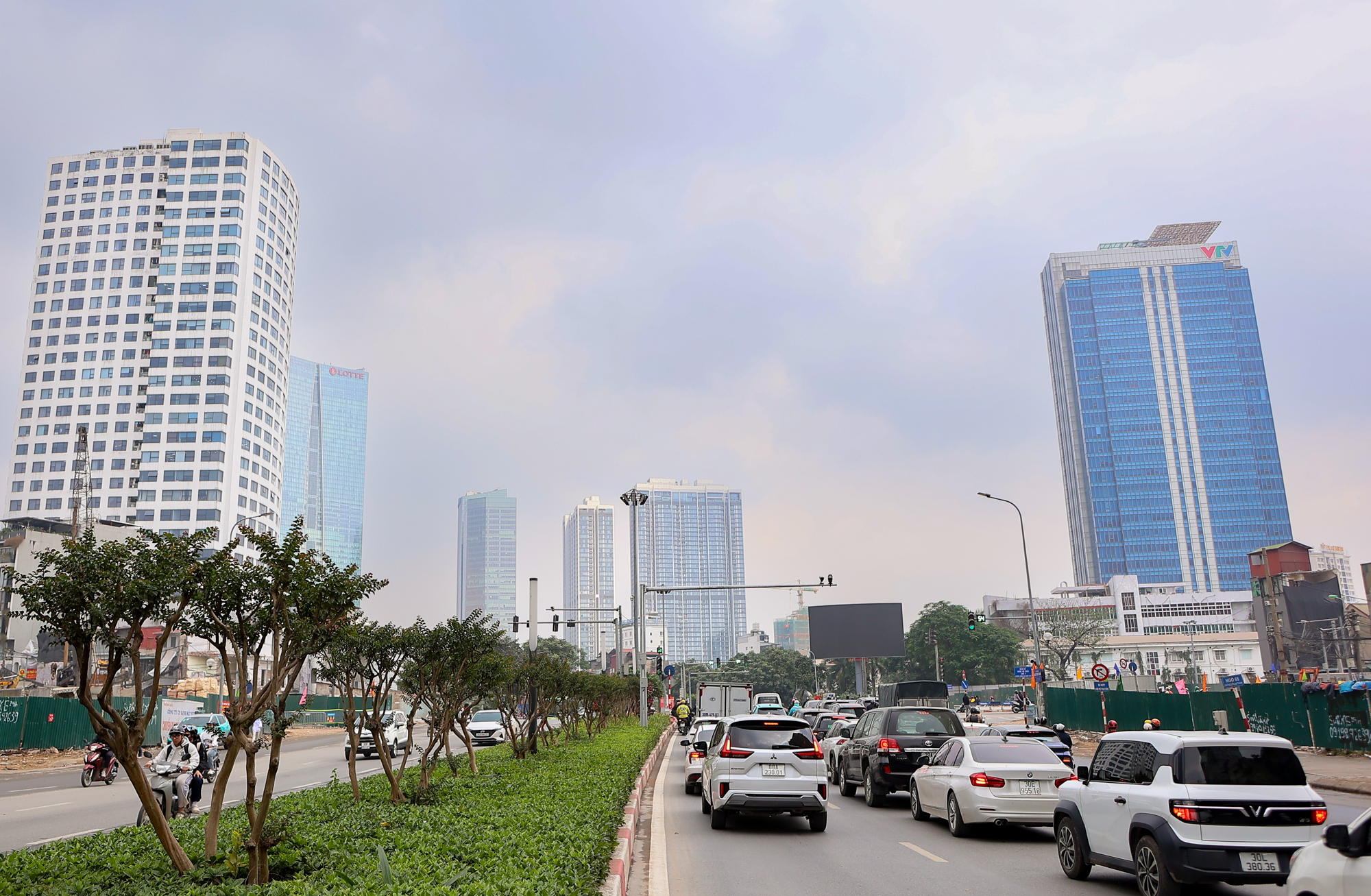 Kỳ tích thông xe tuyến đường mỗi mét tốn 3,5 tỷ: 30 năm chờ đợi và 30 ngày thần tốc giải cứu nút thắt thủ đô - Ảnh 7.