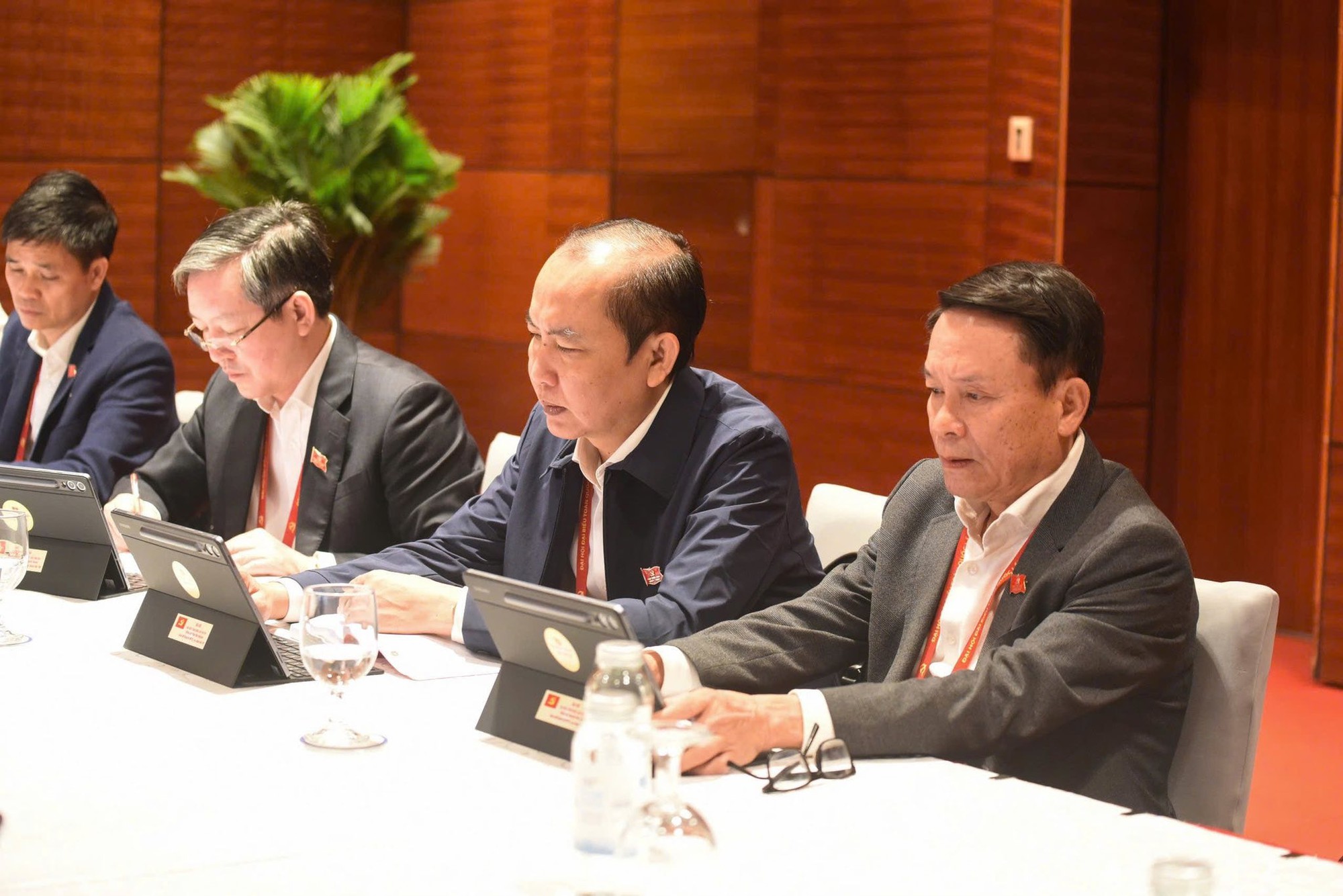 Đại biểu MTTQ, các đoàn thể Trung ương thảo luận Văn kiện Đại hội XIV của Đảng- Ảnh 5.