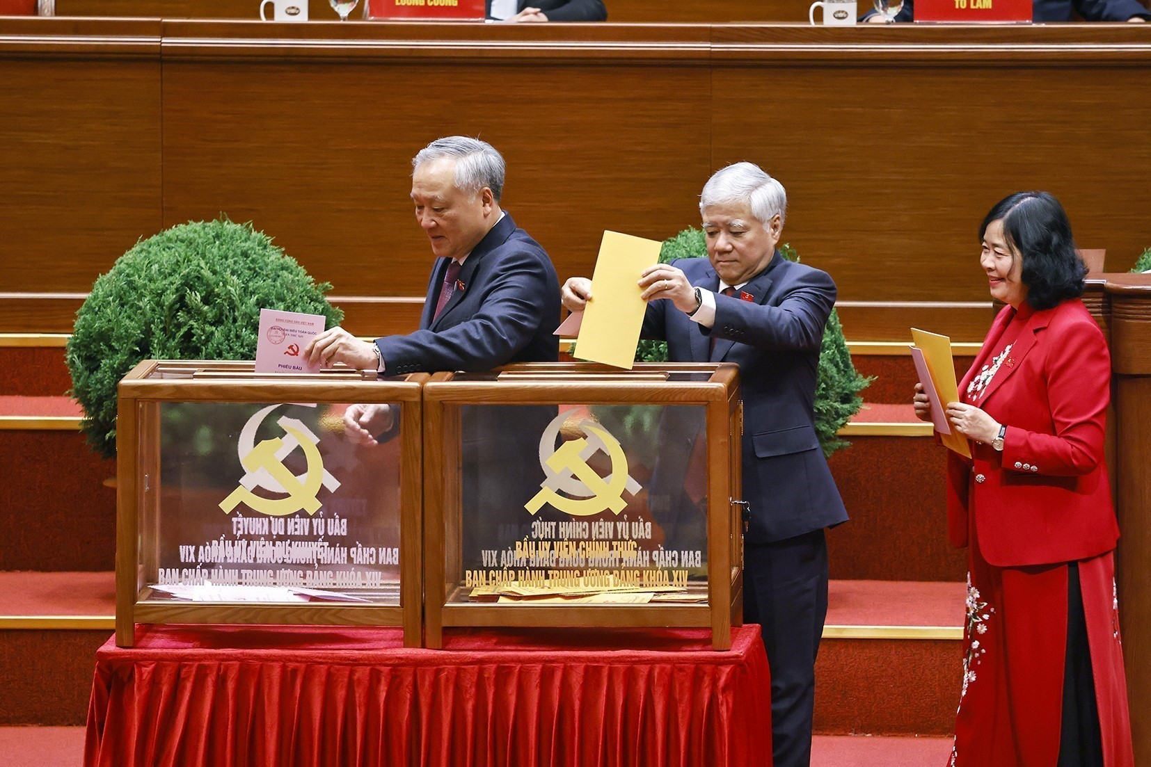 Đại hội XIV của Đảng: Bầu 200 Uỷ viên Ban Chấp hành Trung ương khóa XIV - Ảnh 6.