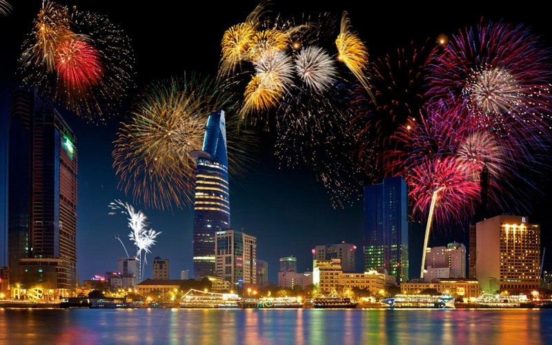 Sun Group viết nên loạt “kỷ lục” pháo hoa với Hòn đảo chưa từng tắt pháo hoa suốt 2 năm, Lễ hội pháo hoa quốc tế có quy mô đội bắn lớn nhất thế giới... - Ảnh 2.