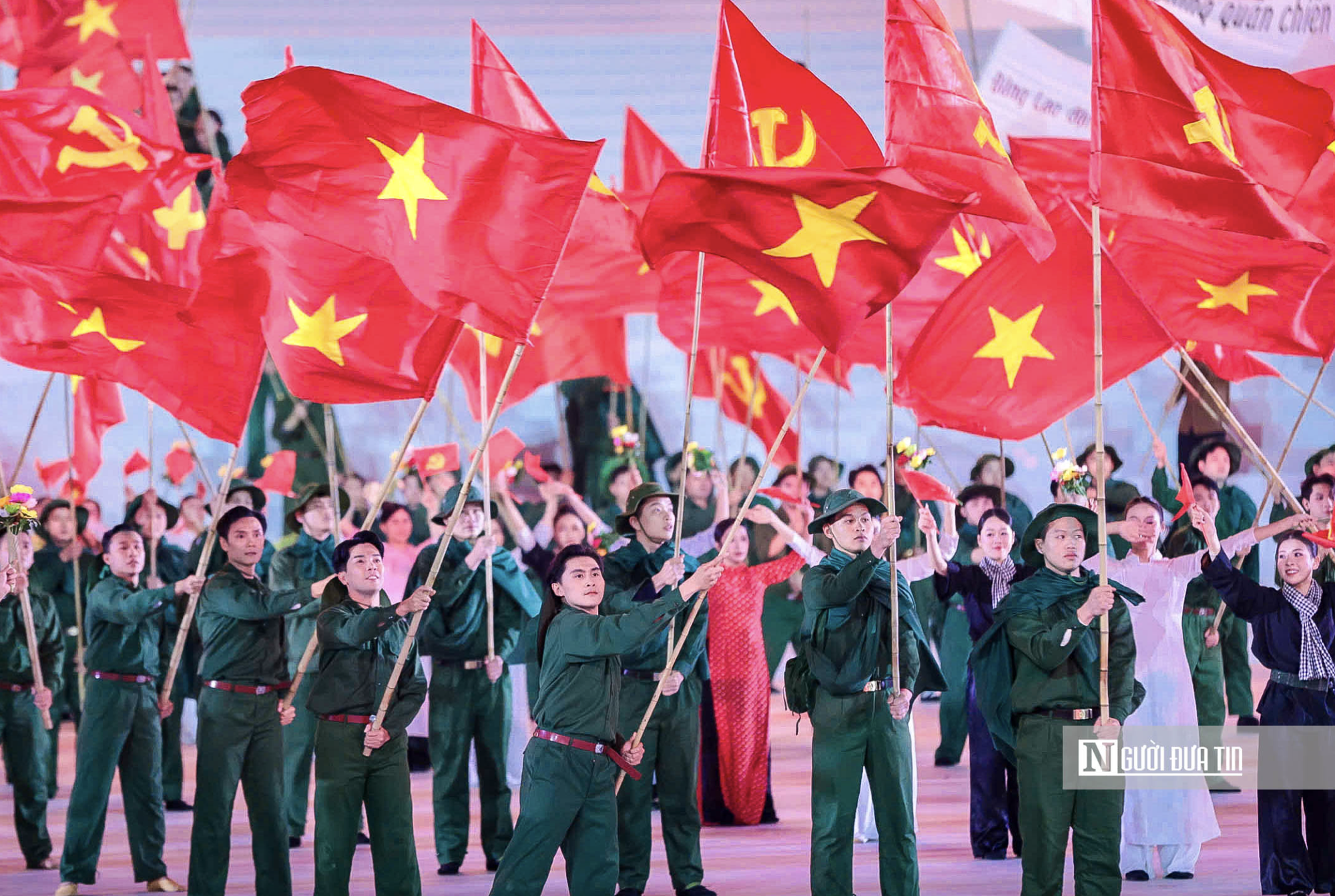 Bài 1: Sứ mệnh đi trước “soi đường” - Ảnh 3.