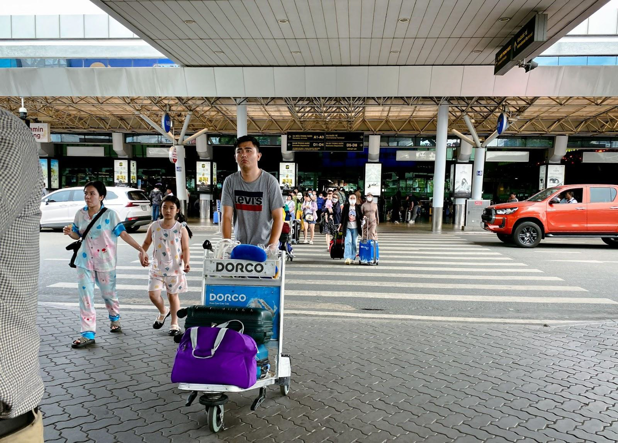 So găng sân bay Long Thành với Tân Sơn Nhất, ga Thủ Thiêm và ga Sài Gòn: 'Cựu vương' nội đô giữ phong độ, 'tân binh' cửa ngõ bứt phá ngoạn mục - Ảnh 9.