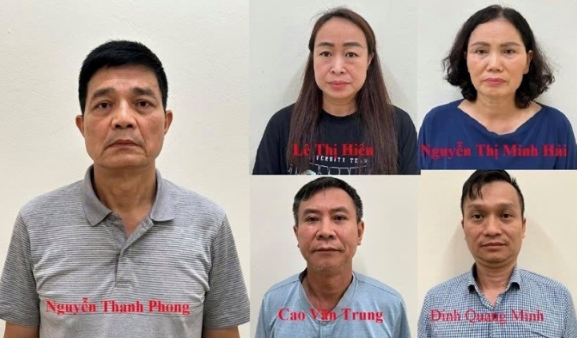 Xét xử 2 cựu cục trưởng Cục An toàn thực phẩm  - Ảnh 1.