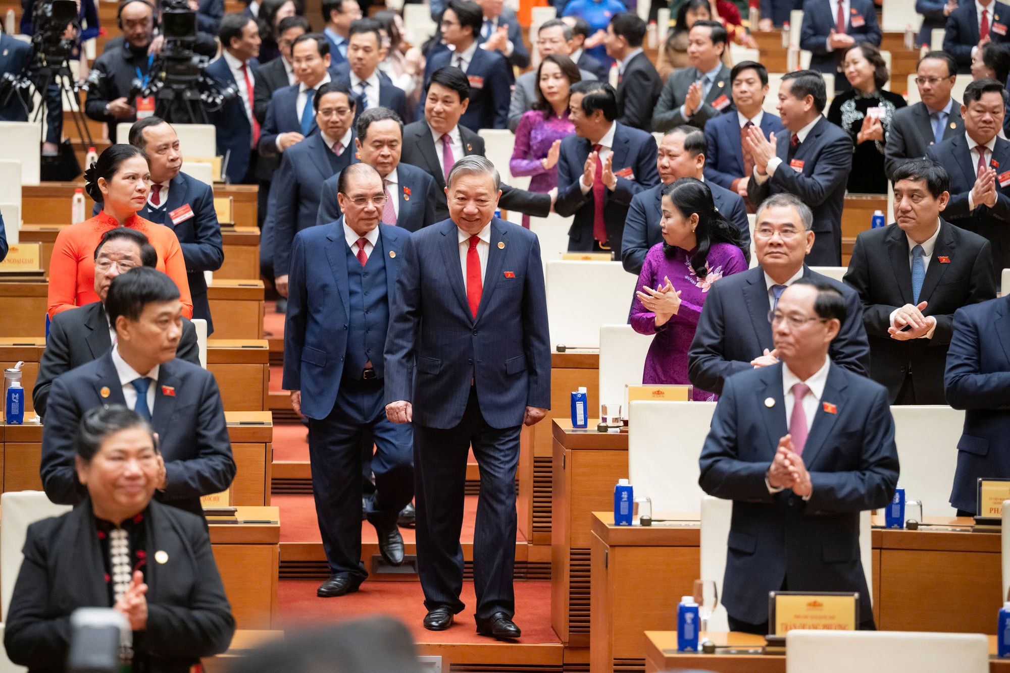 Trong bất cứ hoàn cảnh nào, Quốc hội luôn là nơi kết tinh trí tuệ, ý chí, khát vọng của cả dân tộc - Ảnh 1.