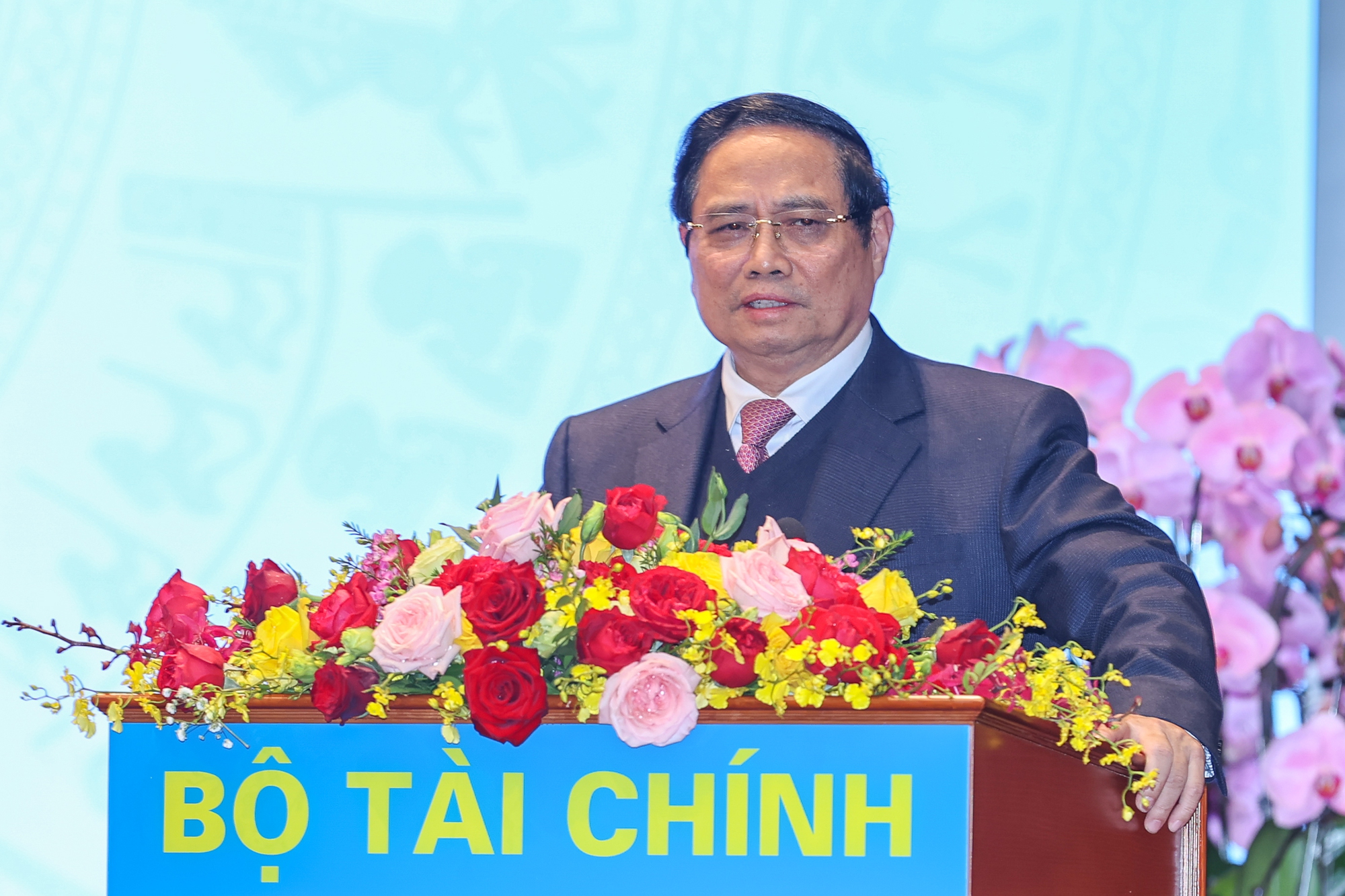 Thủ tướng: Ngành Tài chính là “bộ não" tinh nhuệ, là nguồn lực phát triển của đất nước - Ảnh 3.