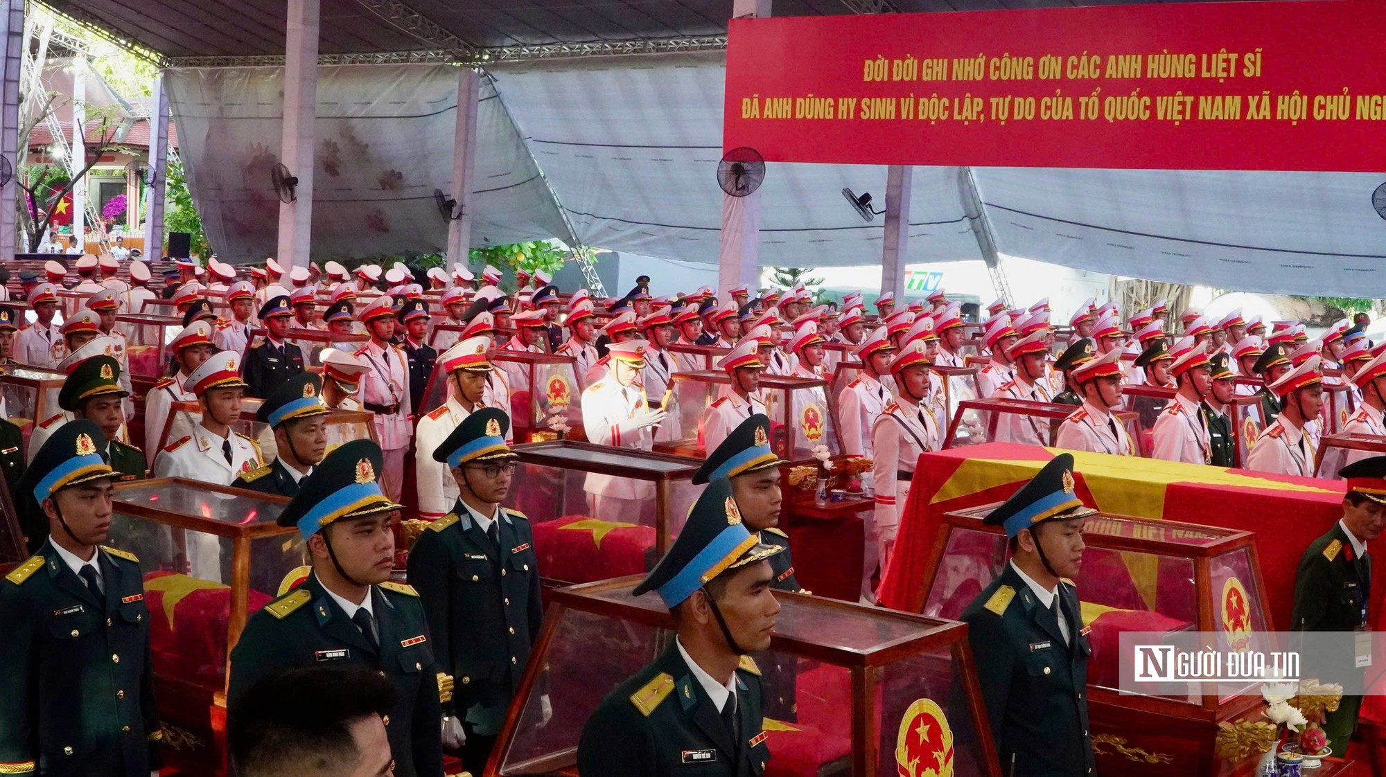 Thủ tướng Lê Minh Hưng dự lễ truy điệu, an táng 731 hài cốt liệt sĩ tại Tp.HCM - Ảnh 6.