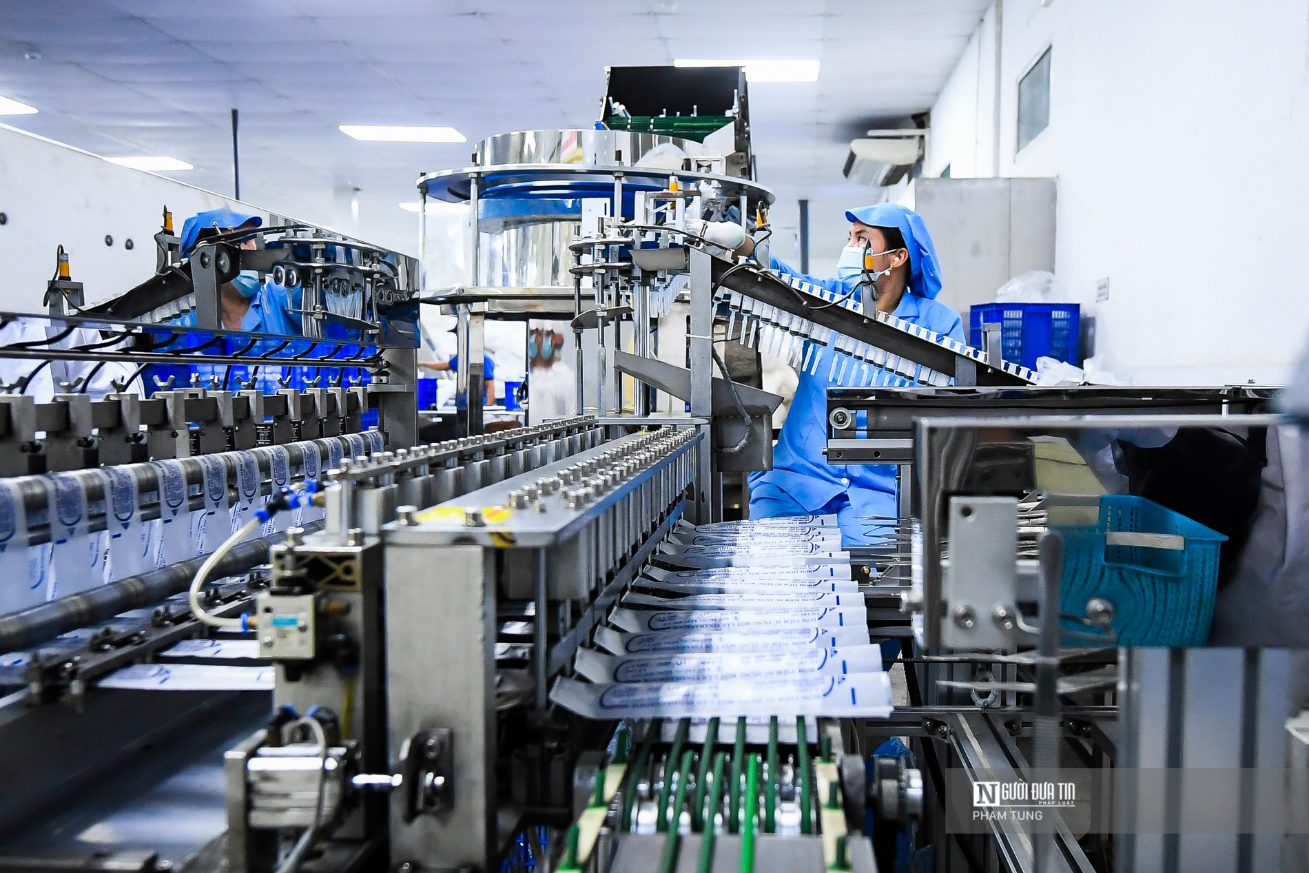 Pháp luật mở đường, doanh nghiệp bứt phá - Ảnh 2.