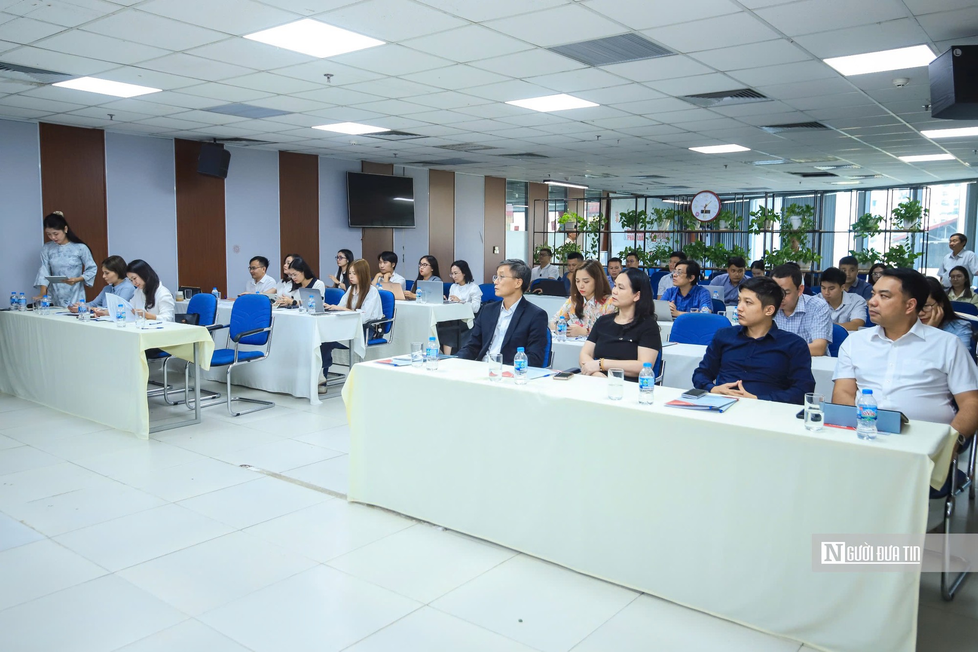 Cải cách môi trường kinh doanh cần tránh tình trạng “bình mới, rượu cũ” - Ảnh 3.
