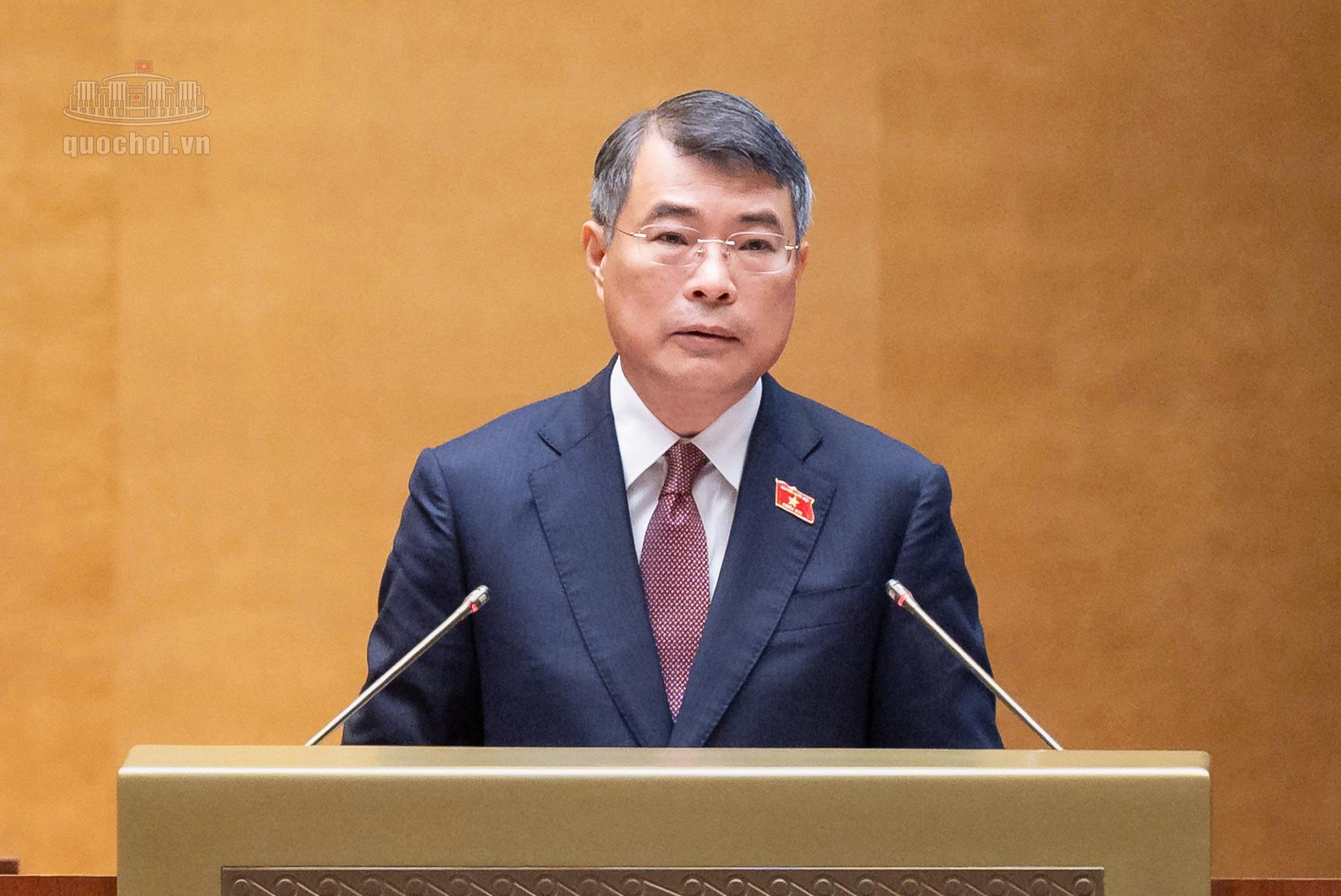 Thủ tướng: Năm 2027 đẩy mạnh cơ cấu lại, đổi mới mô hình phát triển kinh tế  - Ảnh 1.