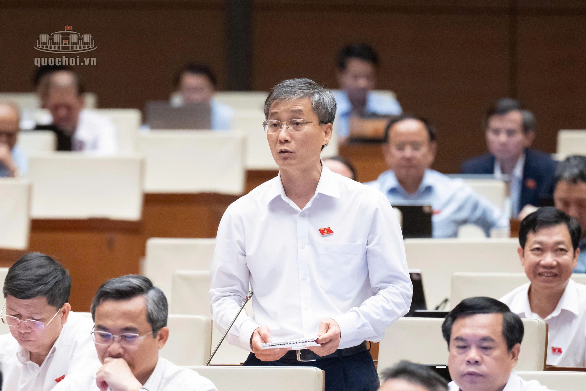 Bộ trưởng Công Thương làm rõ việc bãi bỏ các quy định của hợp đồng và chế tài thương mại - Ảnh 1.