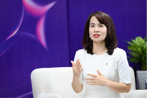 Ứng dụng ngân hàng có hơn 2.000 tiện ích: Càng nhiều tính năng, AI càng phải làm mọi thứ đơn giản hơn - Ảnh 3.