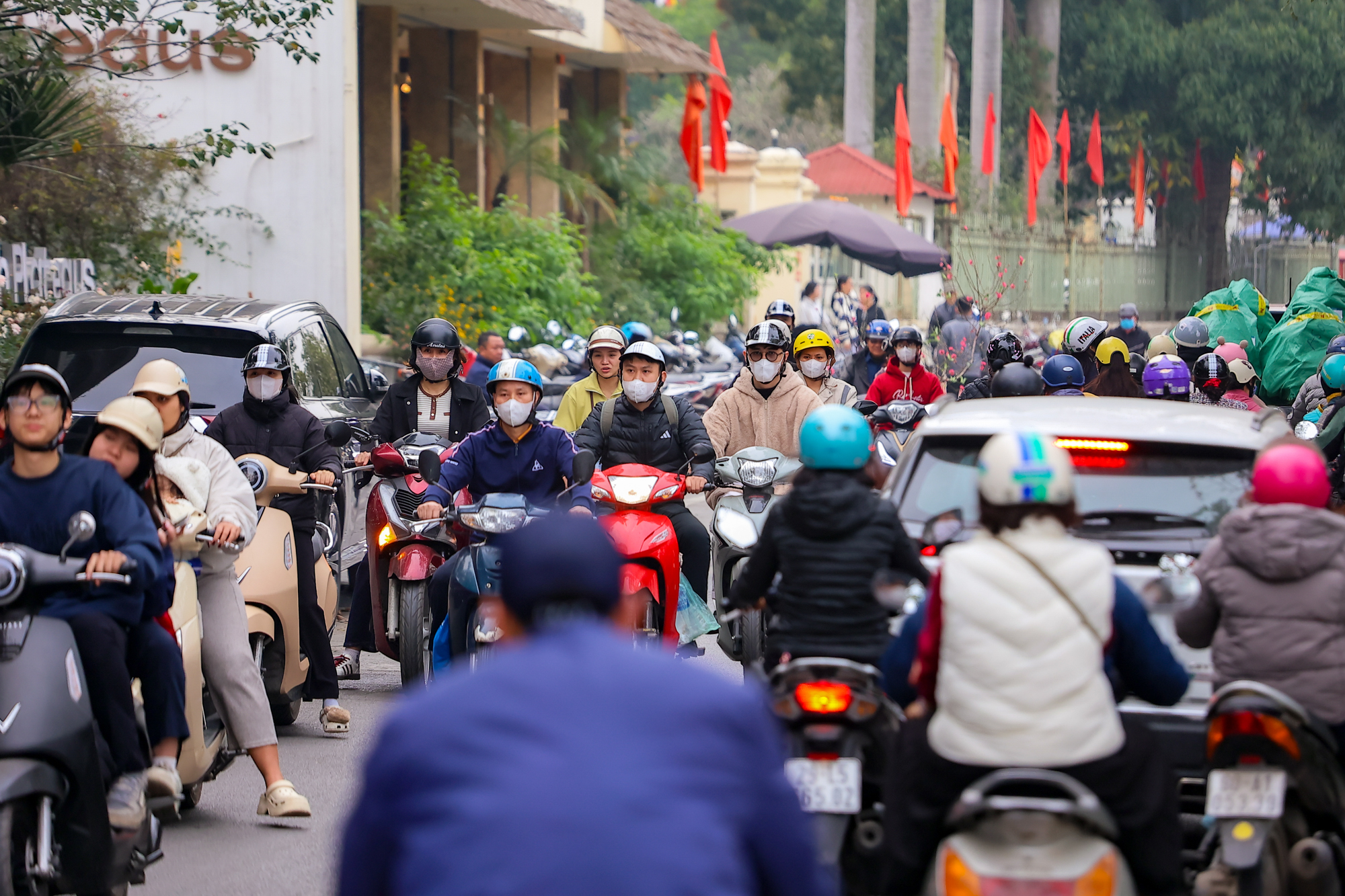 Toàn cảnh dự án 30.000 tỷ giúp hồ Tây “lột xác”: Giữ nguyên mặt nước, thêm vườn hoa, quảng trường nổi và bãi xe ngầm- Ảnh 6. Toàn cảnh dự án 30.000 tỷ giúp hồ Tây “lột xác”: Giữ nguyên mặt nước, thêm vườn hoa, quảng trường nổi và bãi xe ngầm- Ảnh 6.