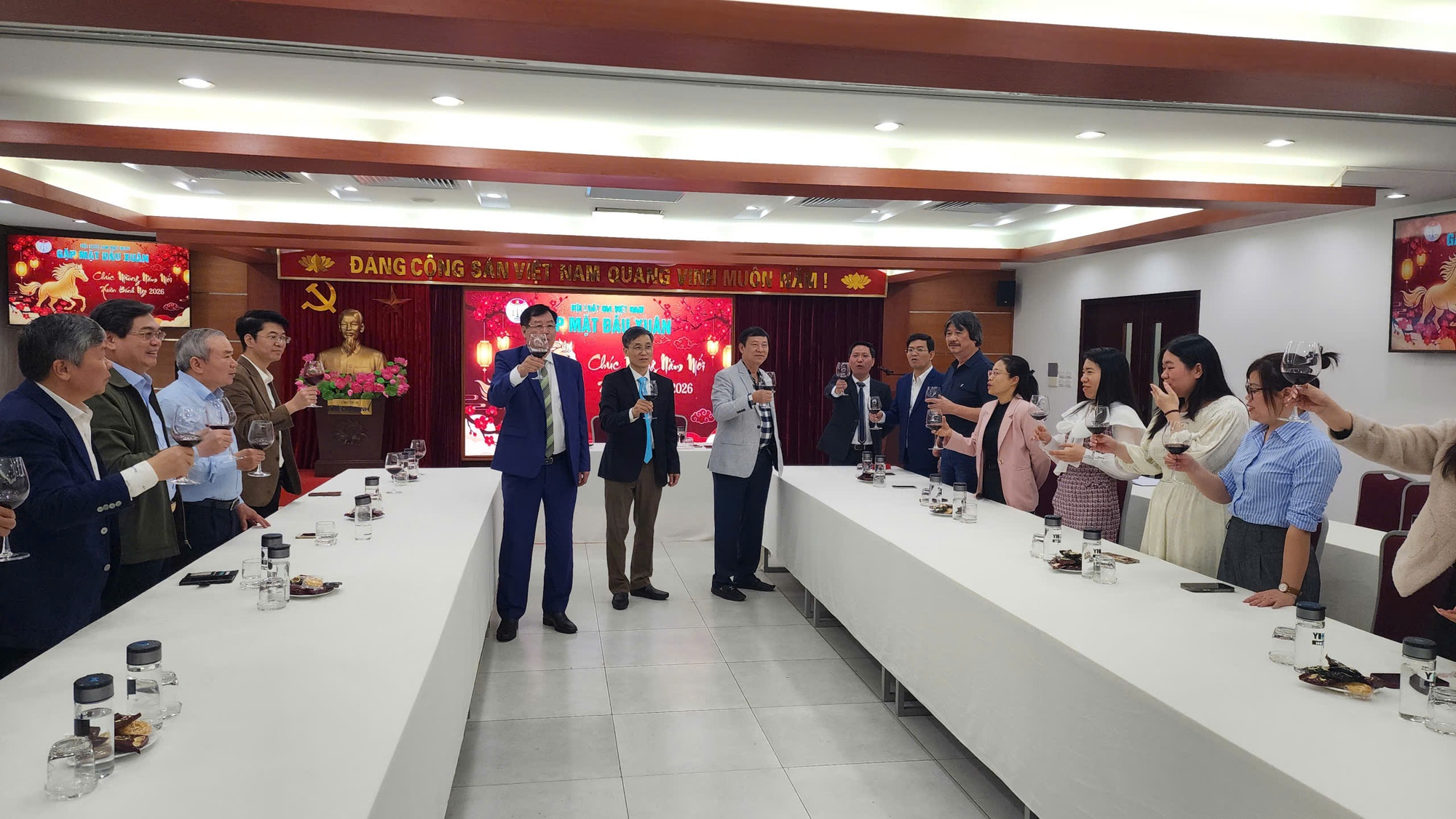 Chủ tịch Hội Luật gia Việt Nam: Khẩn trương bắt tay ngay vào nhiệm vụ, “không có độ trễ sau Tết” - Ảnh 2.