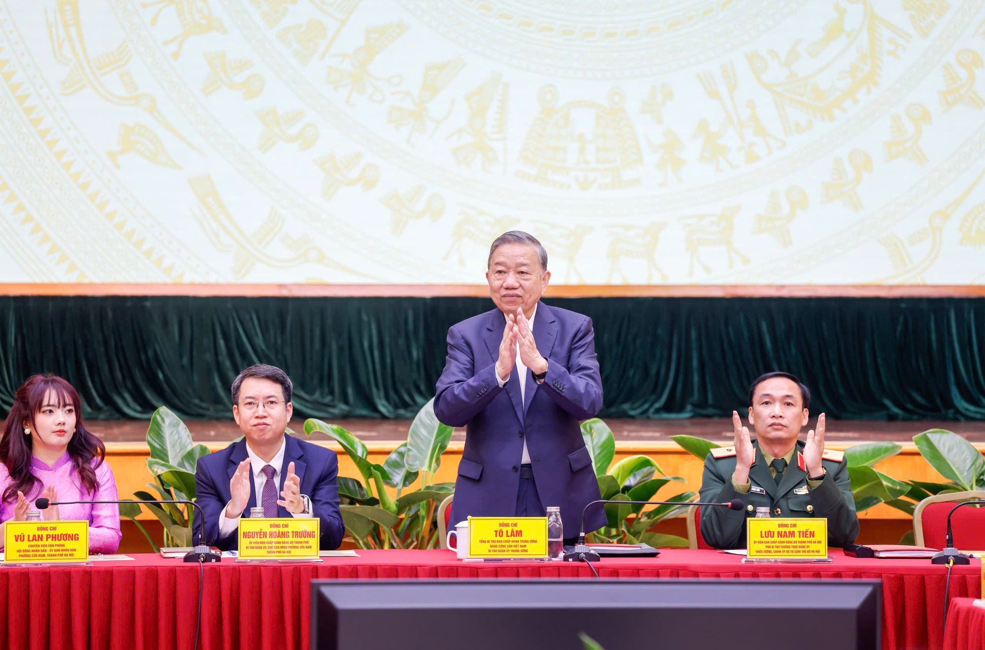 Tổng Bí thư Tô Lâm dự Hội nghị tiếp xúc cử tri với người ứng cử đại biểu Quốc hội- Ảnh 2.