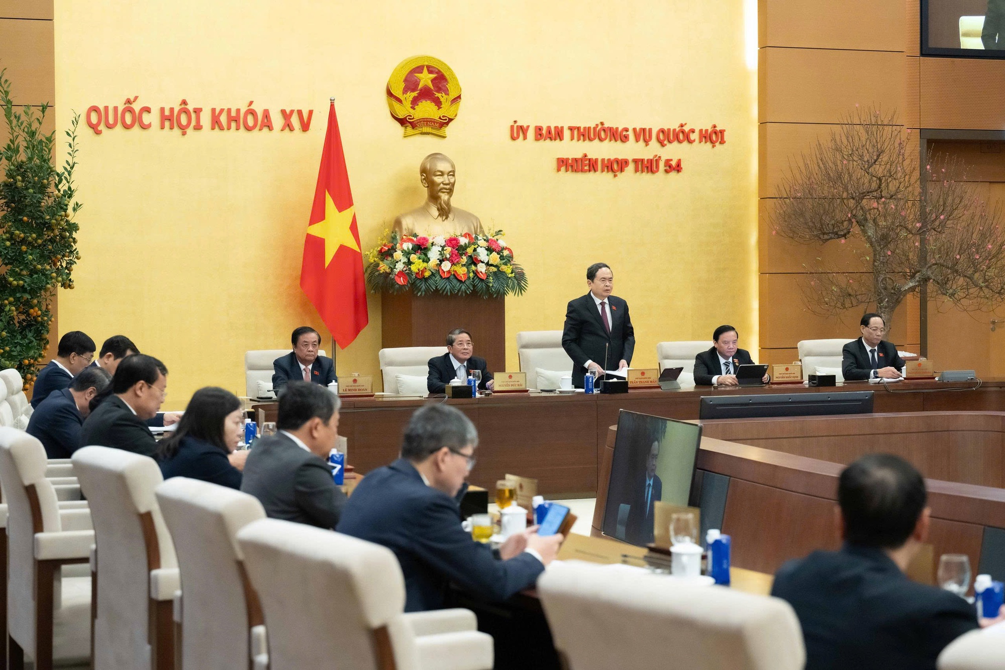 Chủ tịch Quốc hội: Tổ chức cuộc bầu cử đại biểu Quốc hội bài bản, chặt chẽ - Ảnh 2.