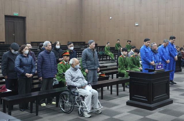 Tuyên án dàn cựu lãnh đạo Vicem liên quan đến dự án Trung tâm điều hành nghìn tỷ đồng - Ảnh 1.