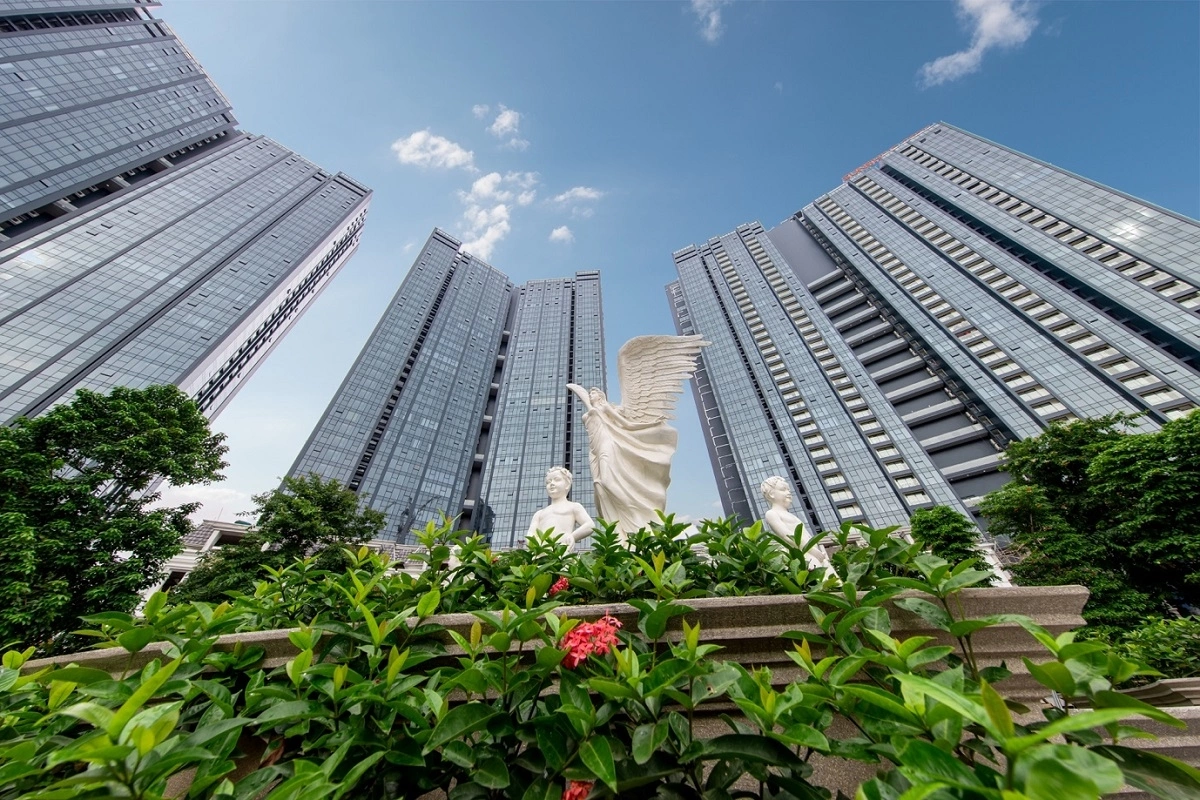 Bất ngờ với một ông lớn âm thầm "thâu tóm" BĐS Tây Hồ Tây, từ dinh thự siêu sang đến biệt thự trên không...danh mục dự án liên tục được mở rộng - Ảnh 2.