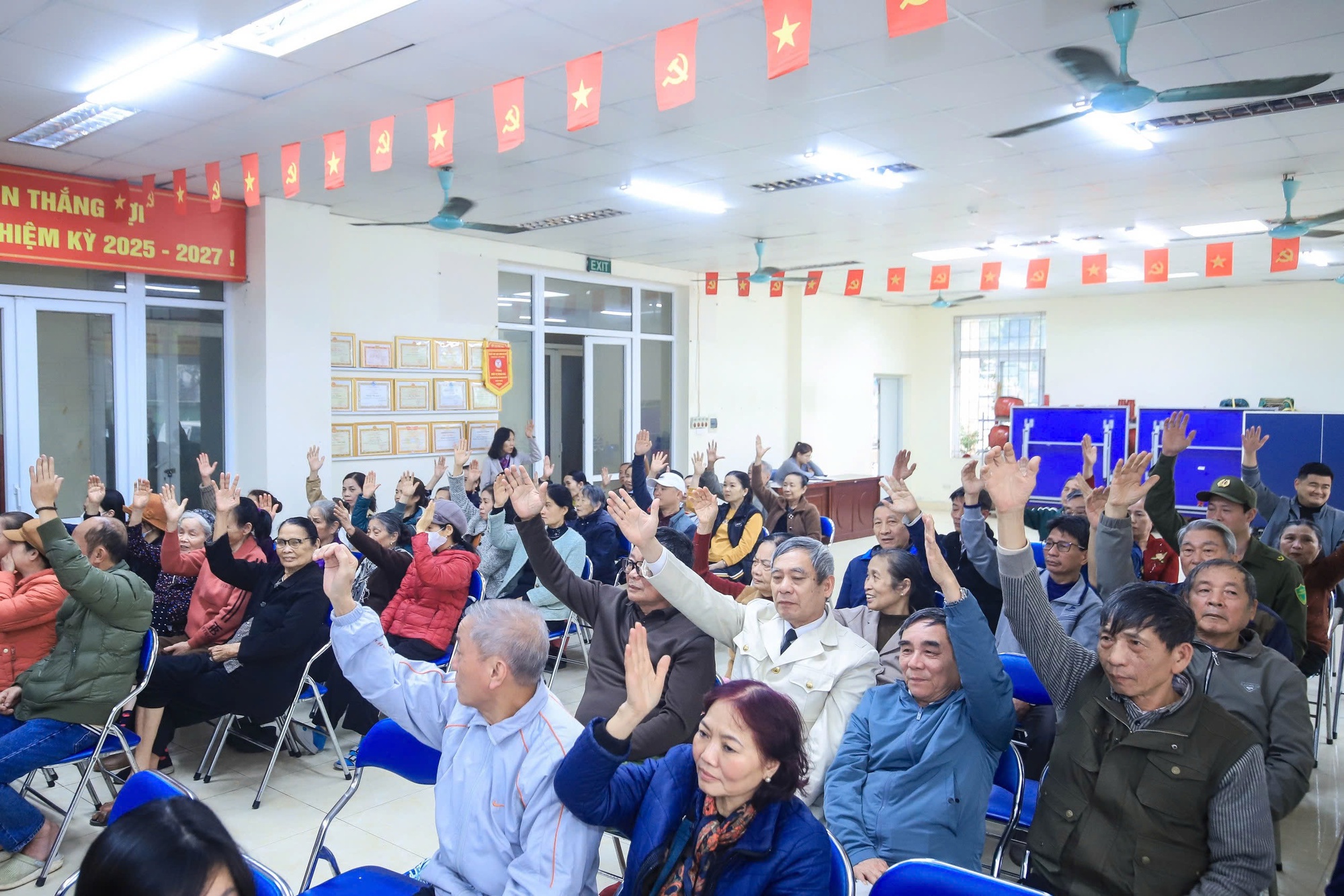 Cử tri nơi cư trú nhất trí giới thiệu ông Nguyễn Khánh Ngọc ứng cử Đại biểu Quốc hội khóa XVI- Ảnh 8.