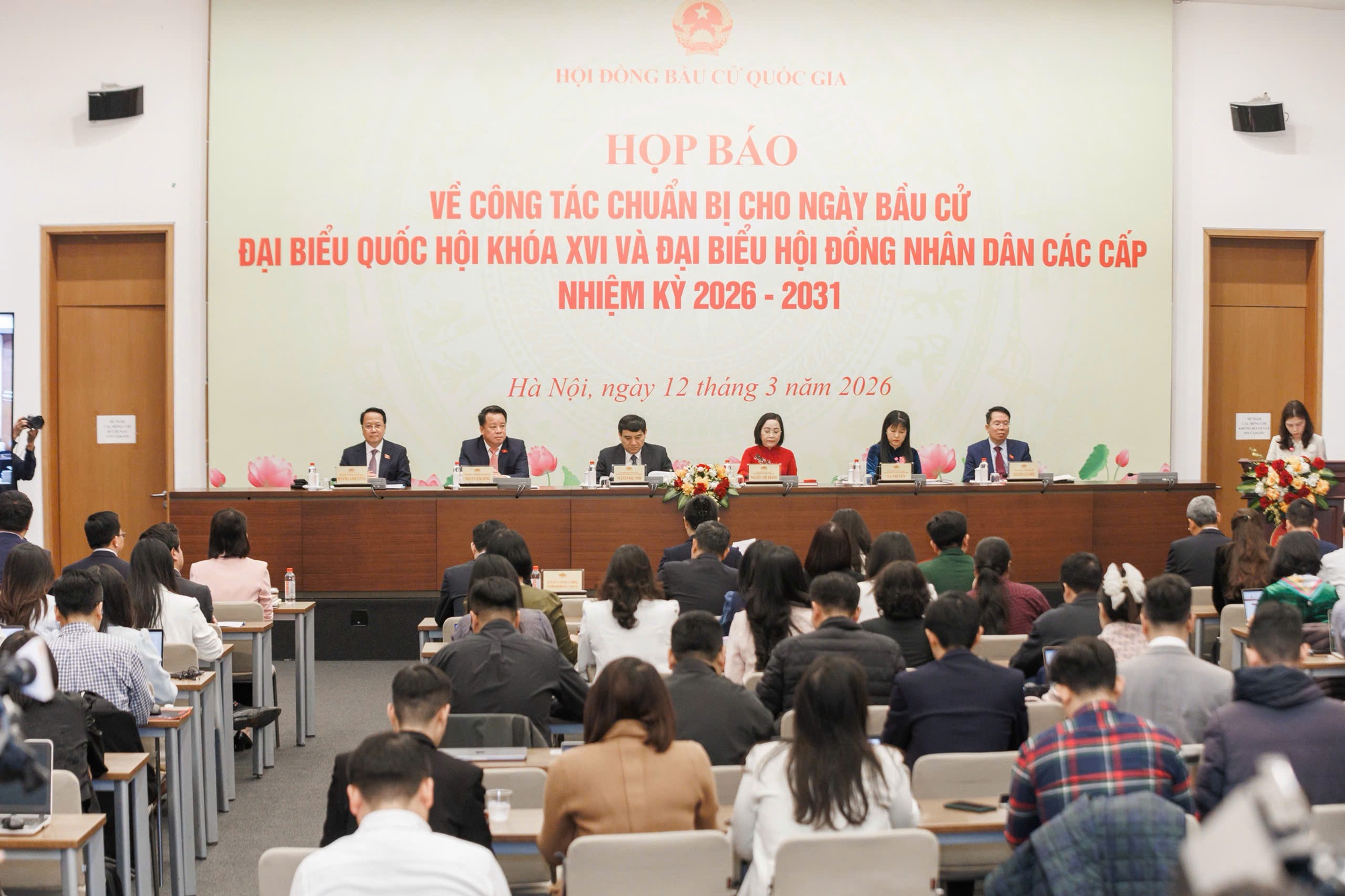 Công tác nhân sự ĐBQH và HĐND được chuẩn bị chặt chẽ, bảo đảm cơ cấu theo quy định - Ảnh 2.