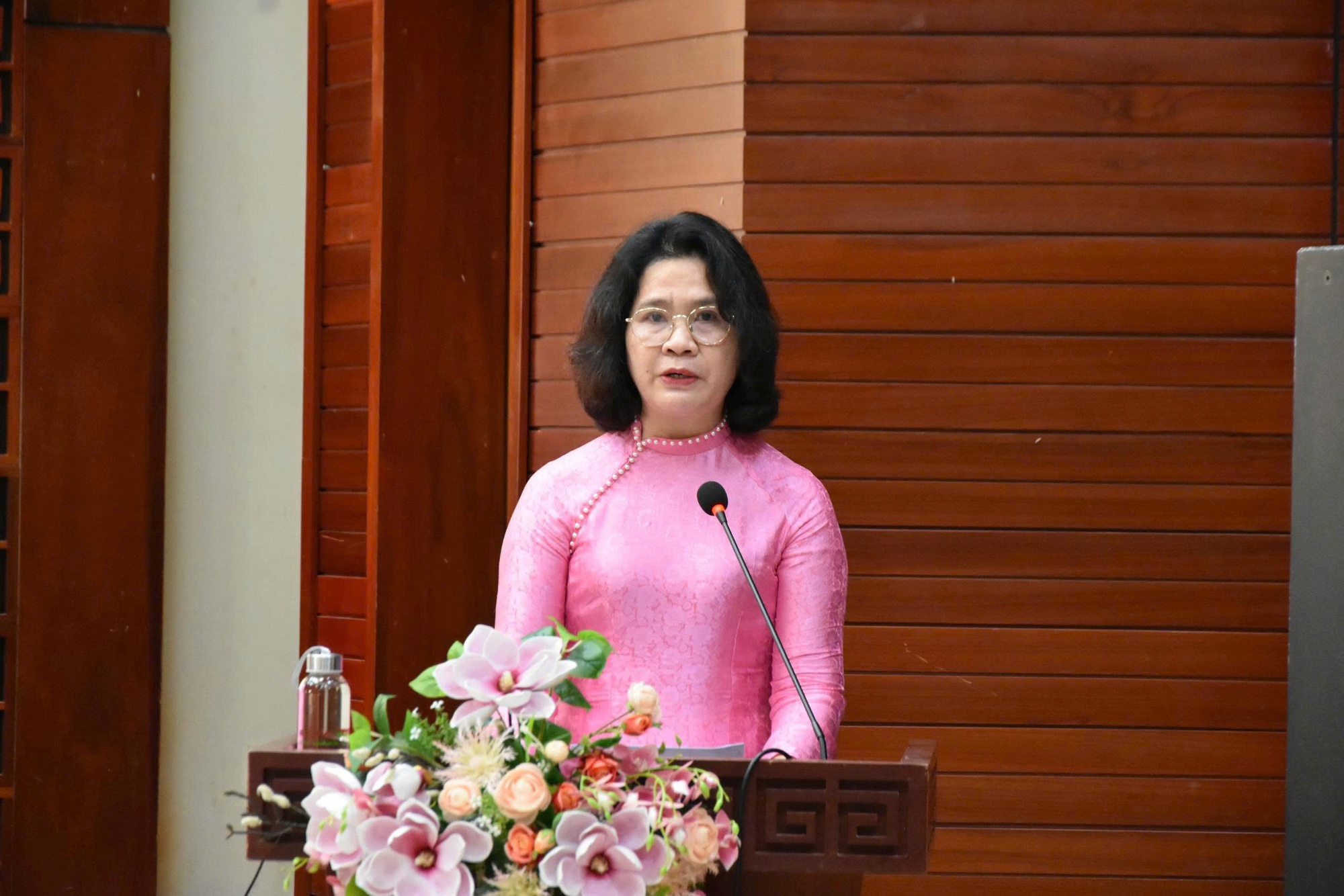 Chủ tịch Hội Luật gia Việt Nam trình bày cam kết trước cử tri Đà Nẵng- Ảnh 2.