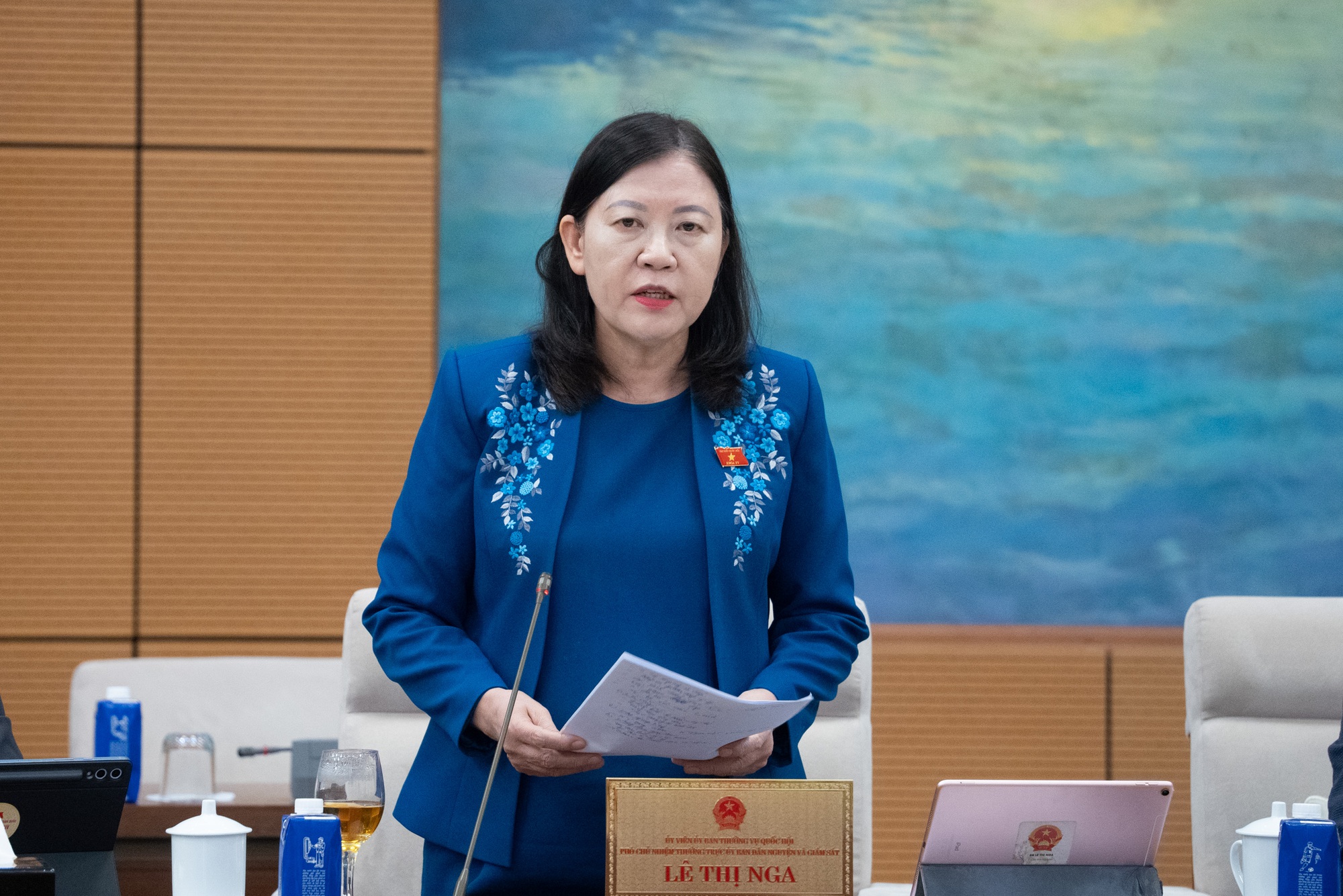 Tránh tình trạng công khai thông tin trên giấy nhưng người dân vẫn khó tiếp cận - Ảnh 2.