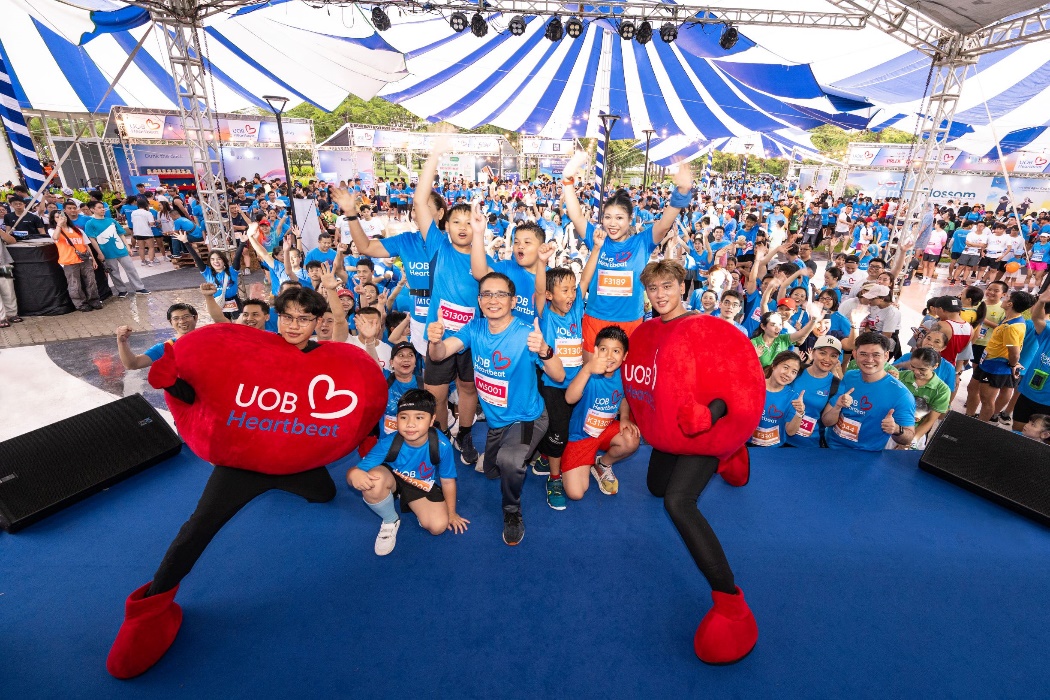 UOB Việt Nam trao tặng 3 phòng máy vi tính cho hơn 2000 học sinh vùng sâu tại An Giang - Ảnh 5.