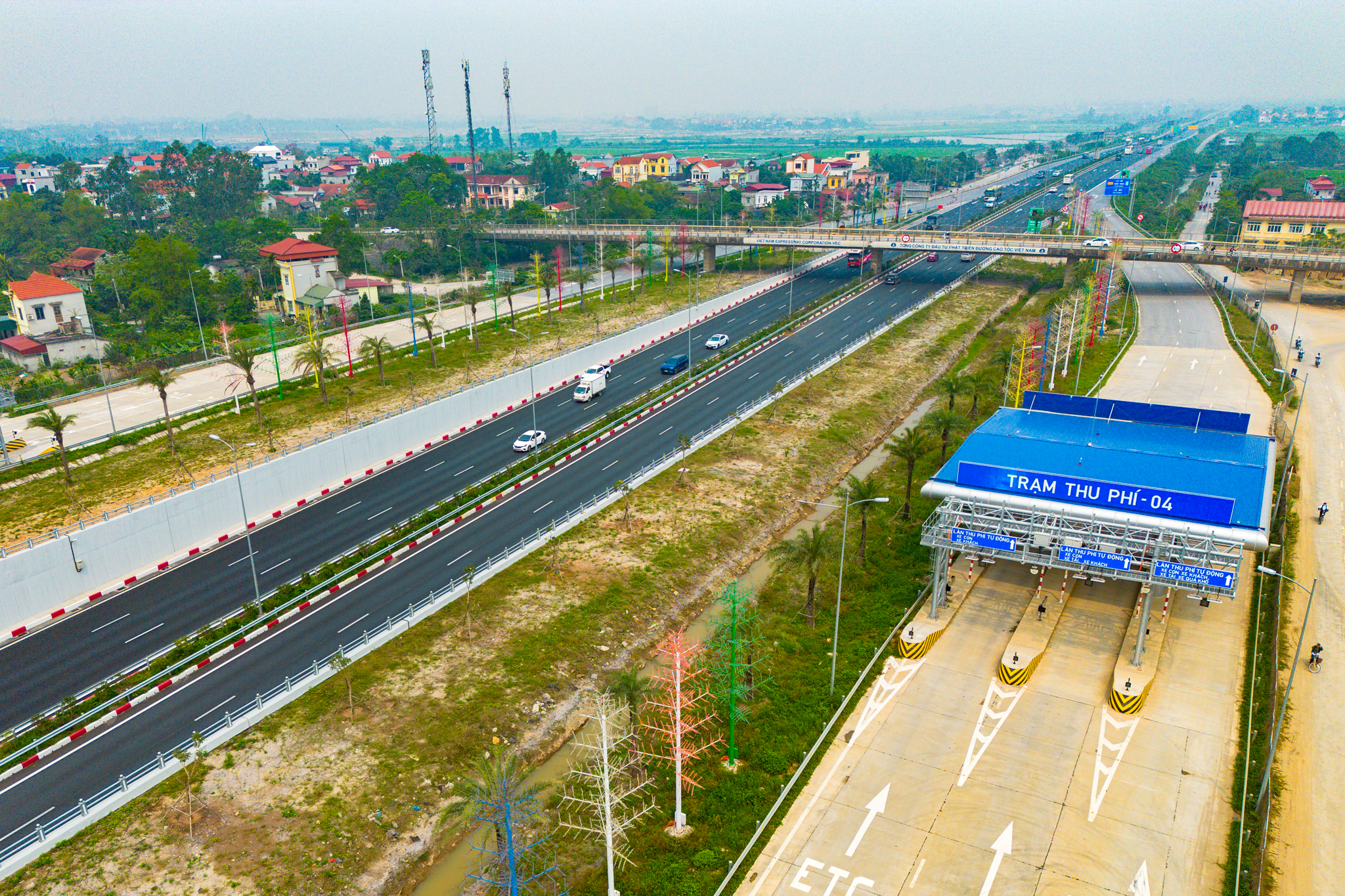 Toàn cảnh nút giao có tốc độ cao nhất Việt Nam: 1.400 tỷ vốn mồi khơi thông đại dự án 35.000 tỷ của Sun Group - Ảnh 6.