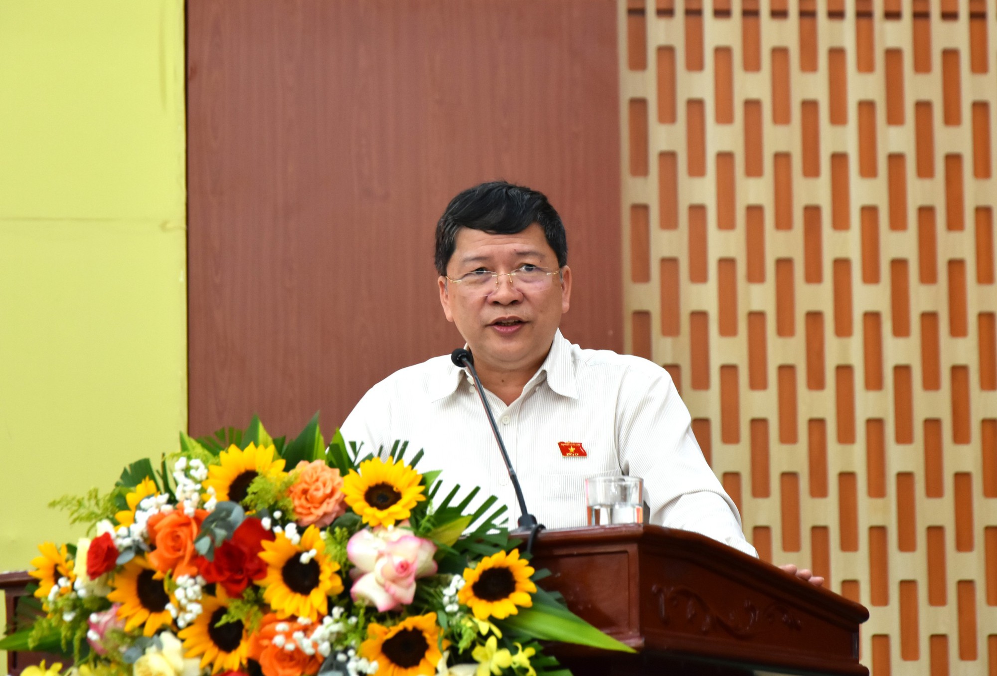 "Gần dân, hiểu dân, nỗ lực hết sức để bảo vệ quyền lợi chính đáng của nhân dân"- Ảnh 4.