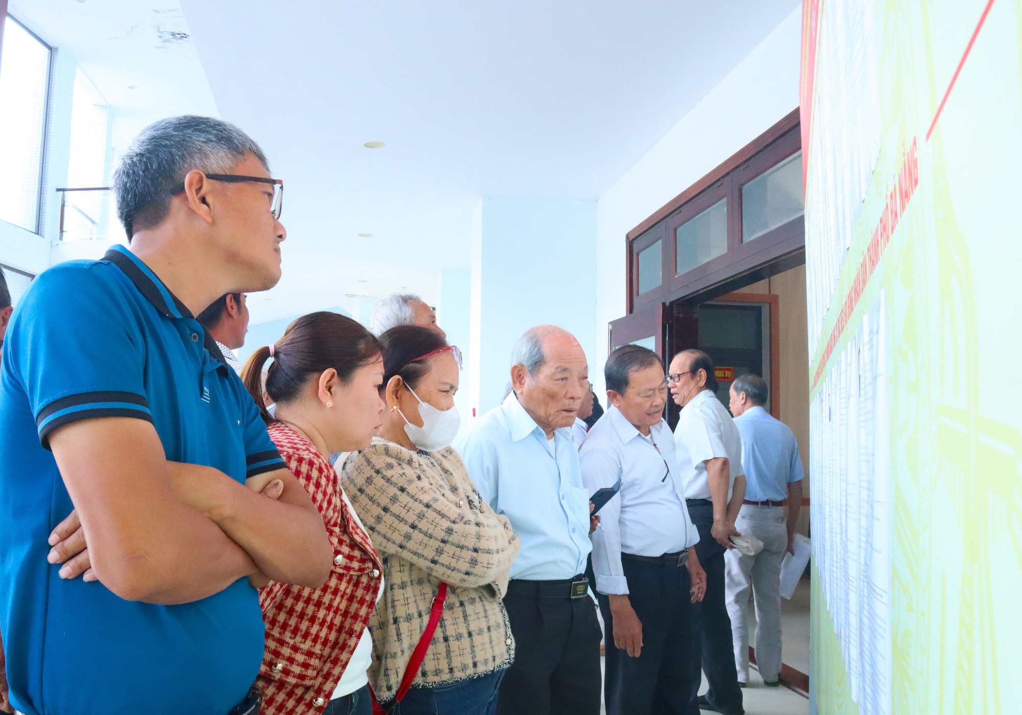 "Gần dân, hiểu dân, nỗ lực hết sức để bảo vệ quyền lợi chính đáng của nhân dân"- Ảnh 7.