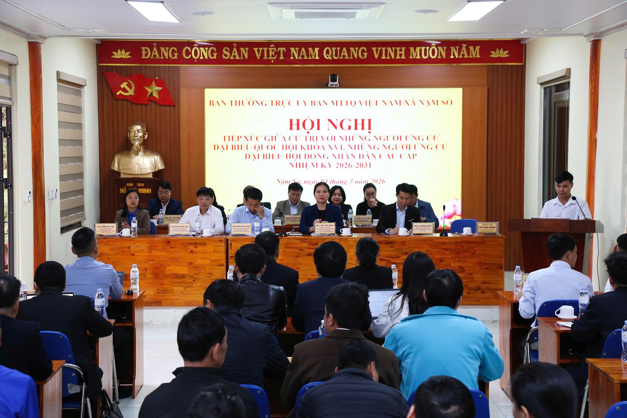 Cử tri ấn tượng với chương trình hành động của ứng cử viên ĐBQH Hà Thị Nga - Ảnh 3.