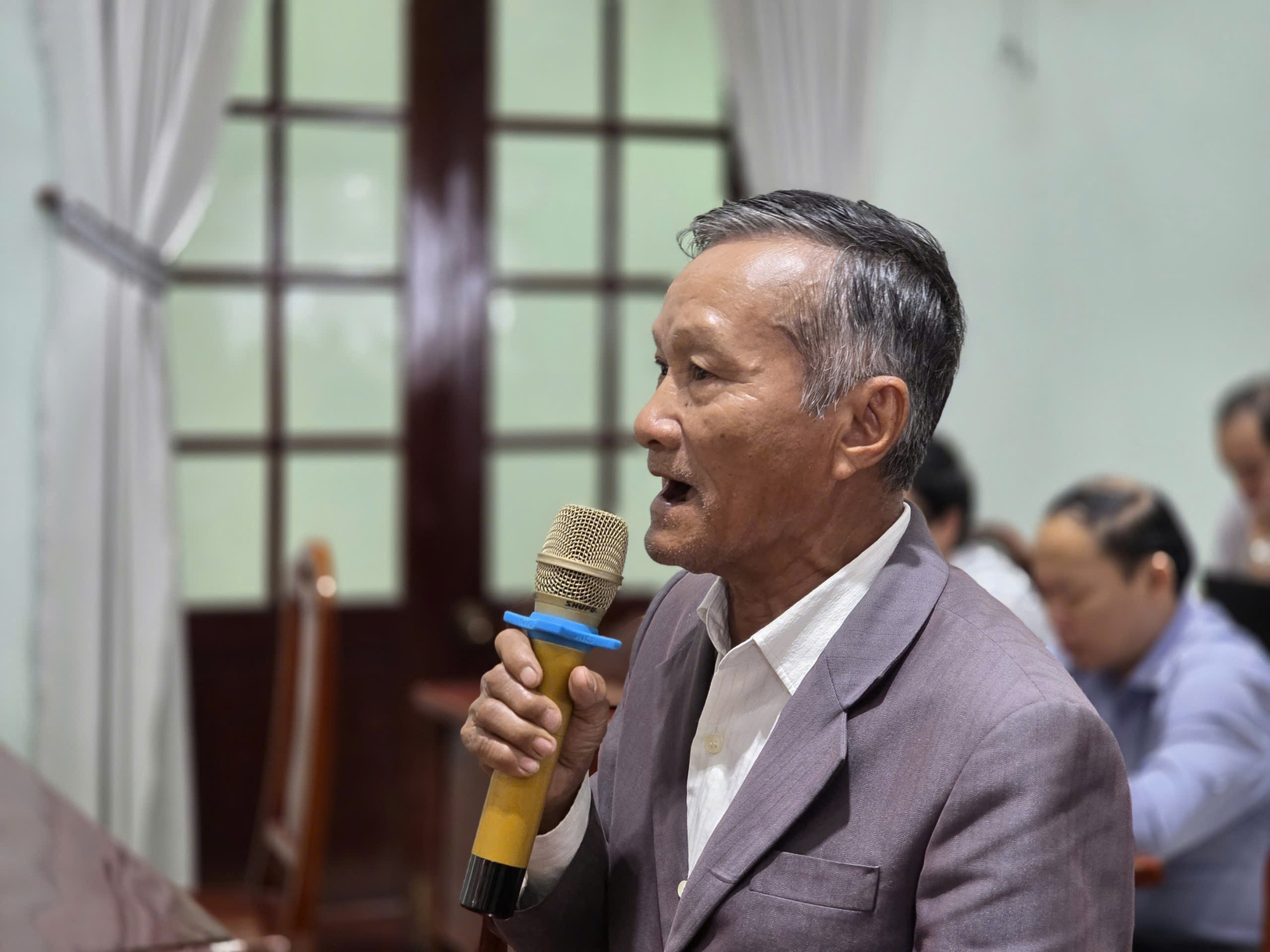 Ứng cử viên đại biểu Quốc hội: Sâu sát, phản ánh vướng mắc pháp luật, thủy điện của cử tri vùng núi Đà Nẵng- Ảnh 6.