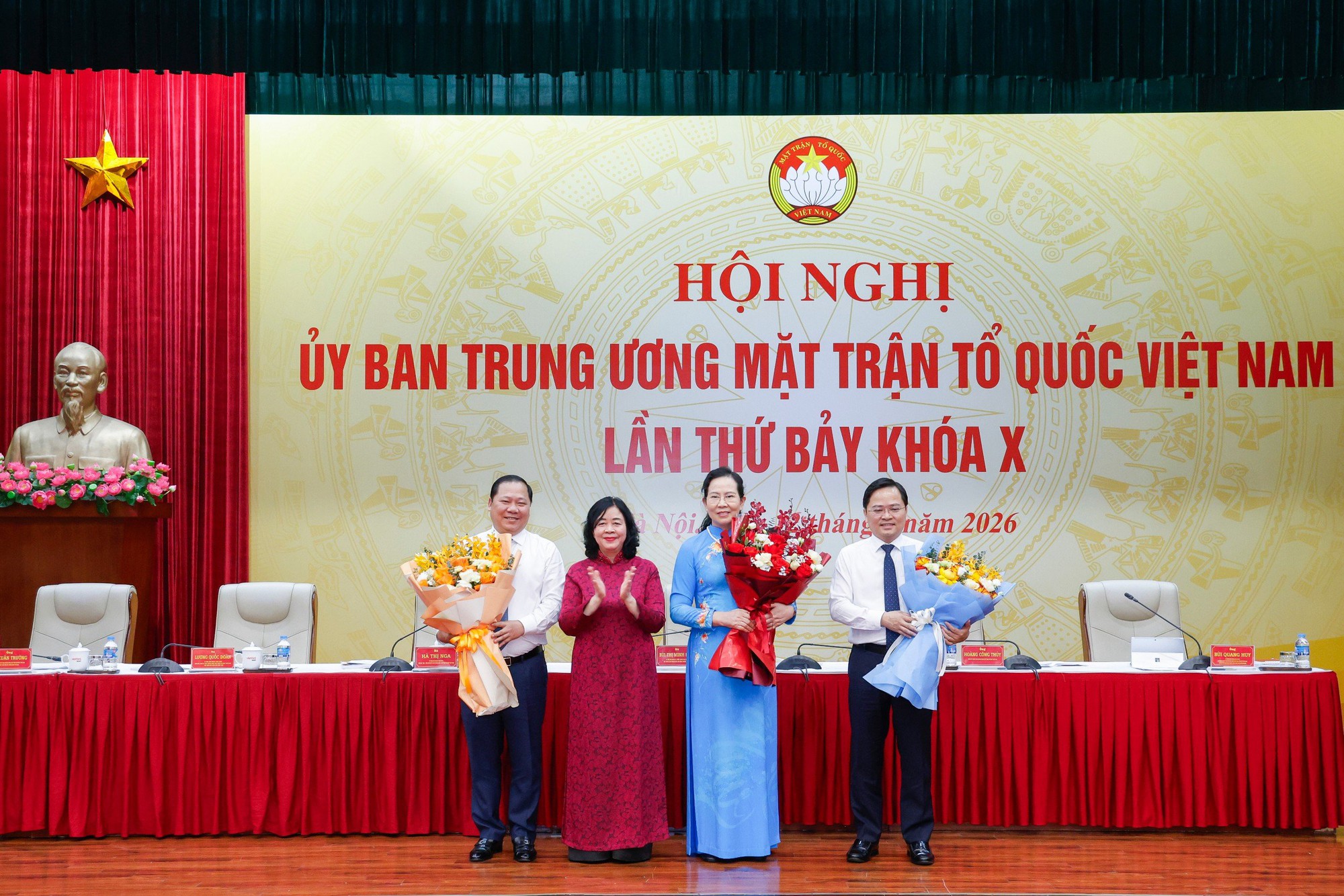 Hiệp thương cử nhân sự Phó Chủ tịch Ủy ban Trung ương MTTQ Việt Nam khóa X- Ảnh 3.