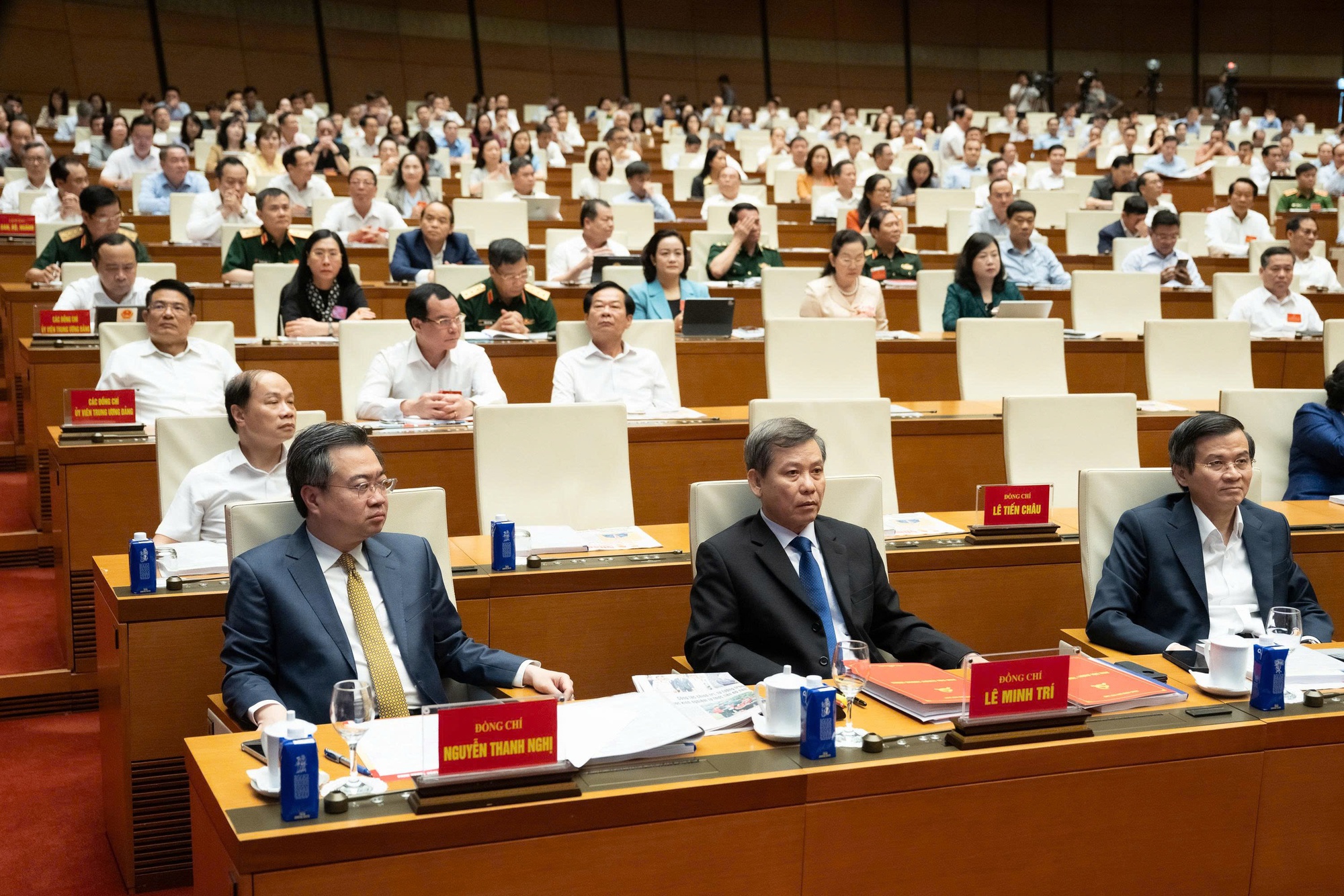 Ủy ban Kiểm tra Trung ương được quyết định kỷ luật bí thư tỉnh ủy đương chức và nghỉ hưu - Ảnh 2.