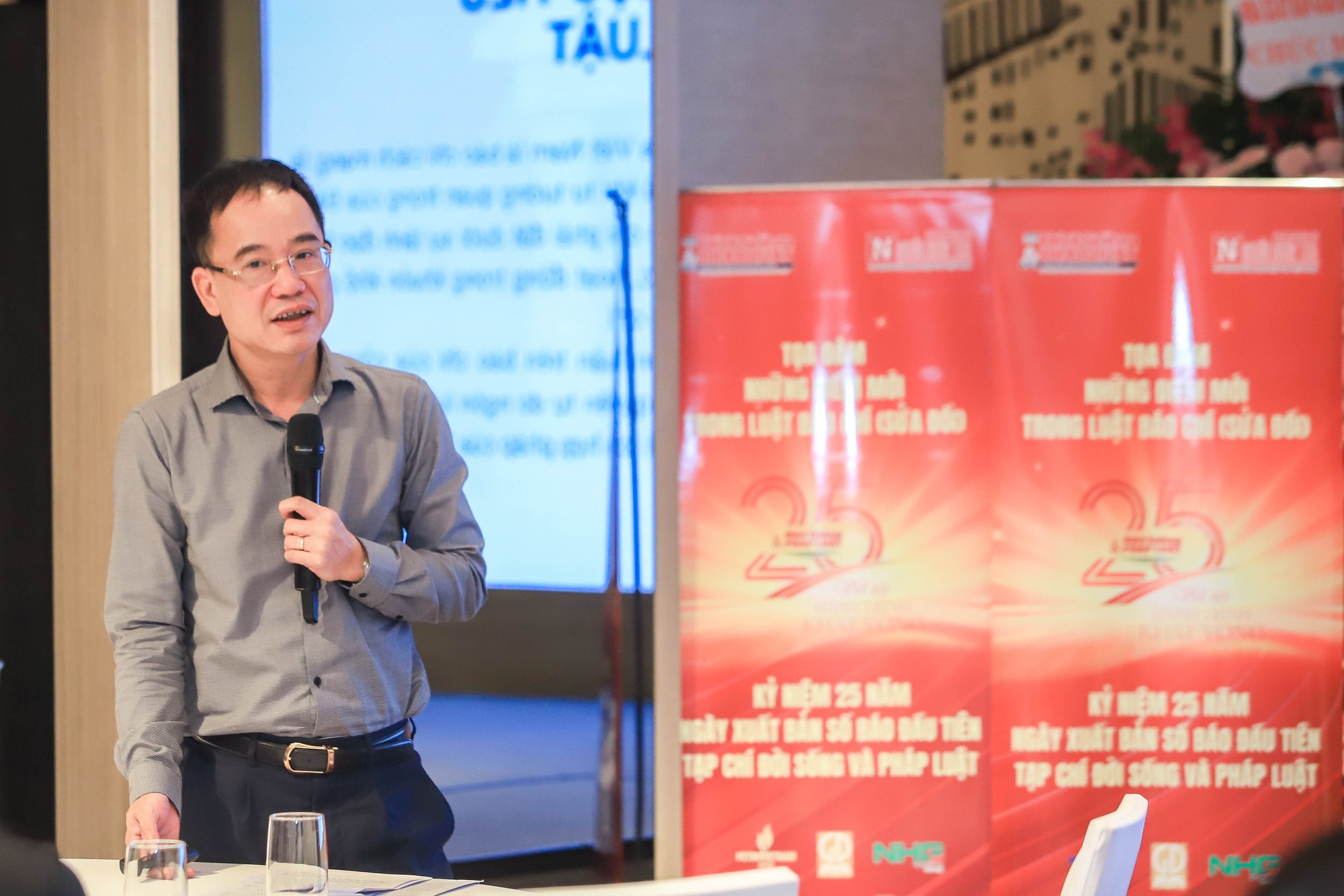 Luật Báo chí (sửa đổi): Cân bằng giữa định hướng chính trị và đổi mới sáng tạo - Ảnh 2.