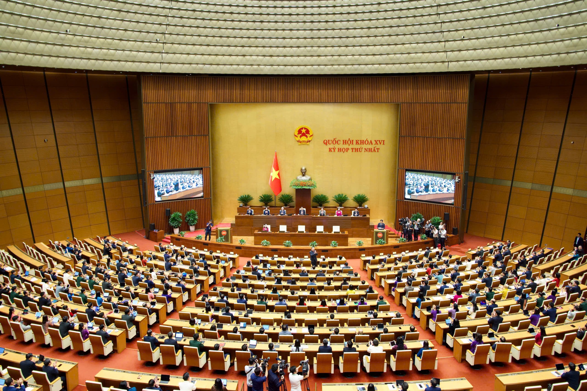 Dấu ấn Kỳ họp thứ Nhất: Kiện toàn nhân sự cấp cao, bước khởi đầu mang tính quyết định - Ảnh 6.