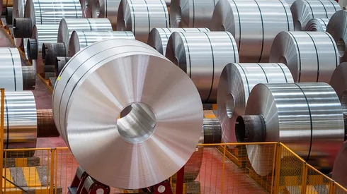 Không phải vàng hay dầu mỏ: Đây mới là thứ đang 'bốc cháy' tại Hormuz, đối mặt cú sốc cung lớn nhất 25 năm qua - Ảnh 2.